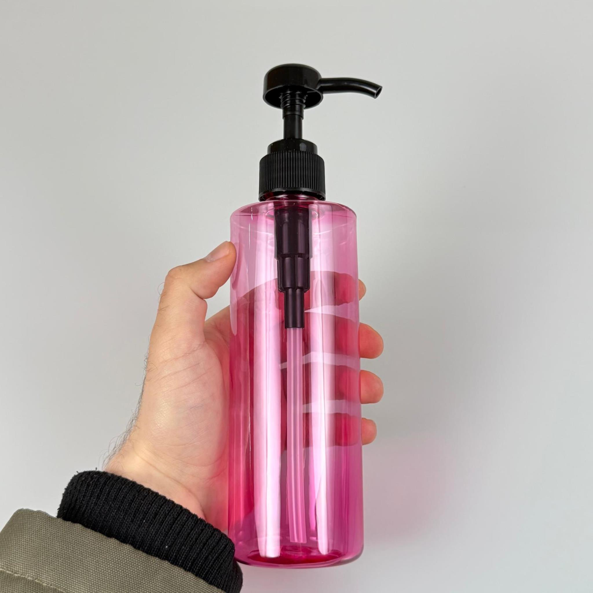 400 CC PET PEMBE SİLİNDİR MODEL ŞİŞE - SİYAH DOZAJ POMPALI (HER BASMADA 4 CC SIVI ATAR)  - 400 ML POMPALI ŞİŞE - ŞURUP, ŞAMPUAN, KREM GİBİ YOĞUN KIVAMLI SIVILARDA KULLANILIR