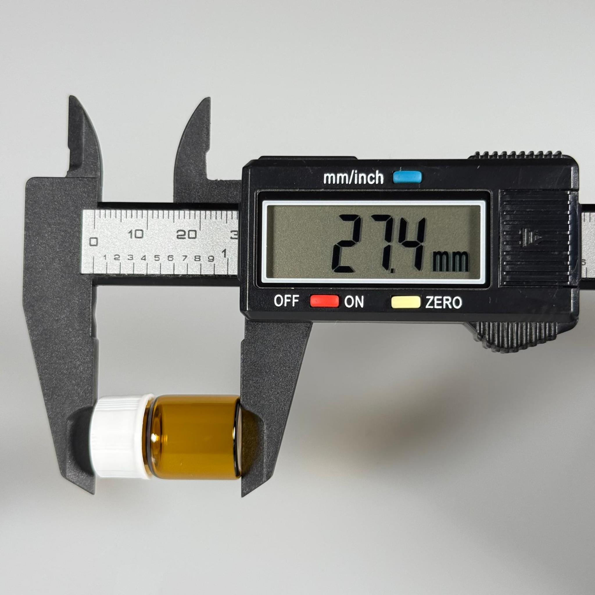 2 CC AMBER İNCE CAM ŞİŞE - BEYAZ KAPAKLI + İÇTEN DAMLALIKLI - 2 ML CAM ŞİŞE