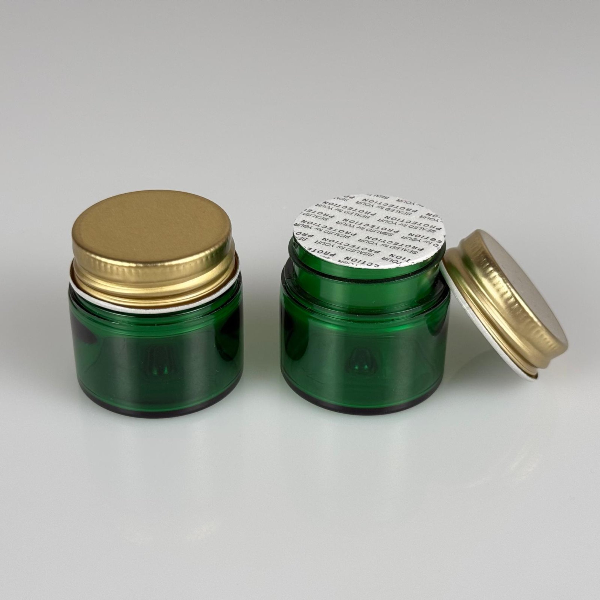 20 CC YEŞİL SERT PLASTİK KAVANOZ - 38 AĞIZ CONTALI GOLD METAL KAPAKLI + KENDİNDEN YAPIŞKANLI KÖPÜK CONTA - 20 ml KALIN LÜX Boş Krem, Balm, Peeling, Macun, Pasta, Aromaterapi ve Saç Maskesi Kabı