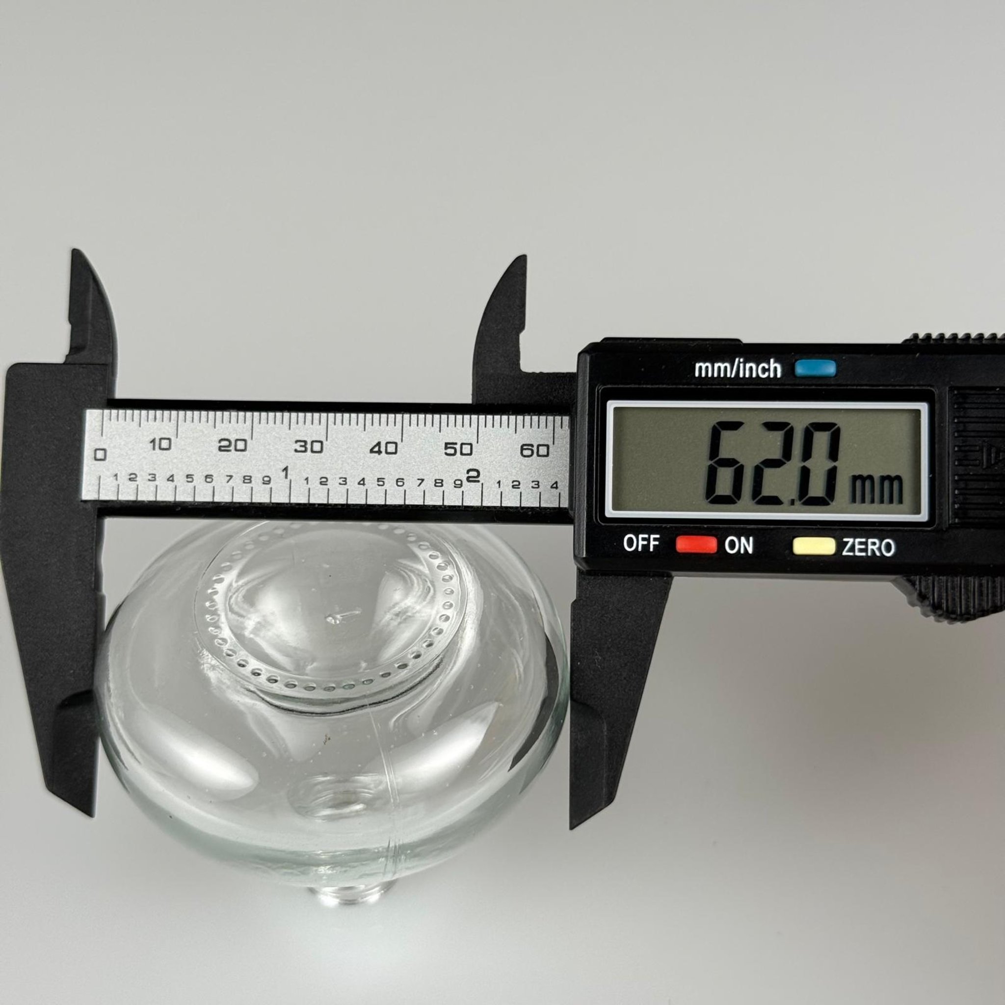 50 CC BASIK CAM ŞİŞE + GOLD ALÜMİNYUM METAL KAPAKLI TAKIM - 50 ML ŞEFFAF CAM ŞİŞE