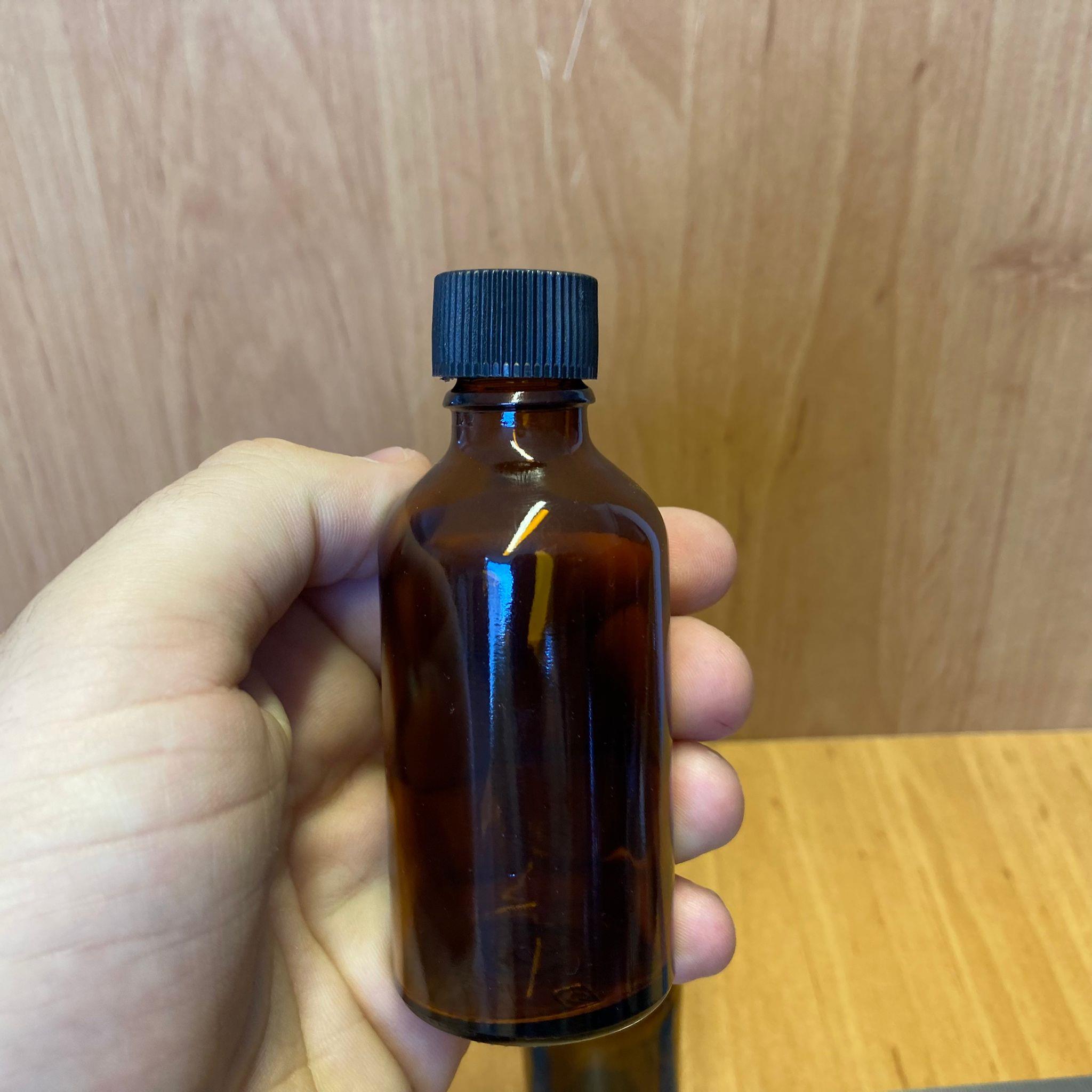 50 CC AMBER İÇTEN DAMLALIKLI - SİYAH PLASTİK KAPAKLI CAM ŞİŞE - 50 ML KOLONYA TIPALI CAM ŞİŞE