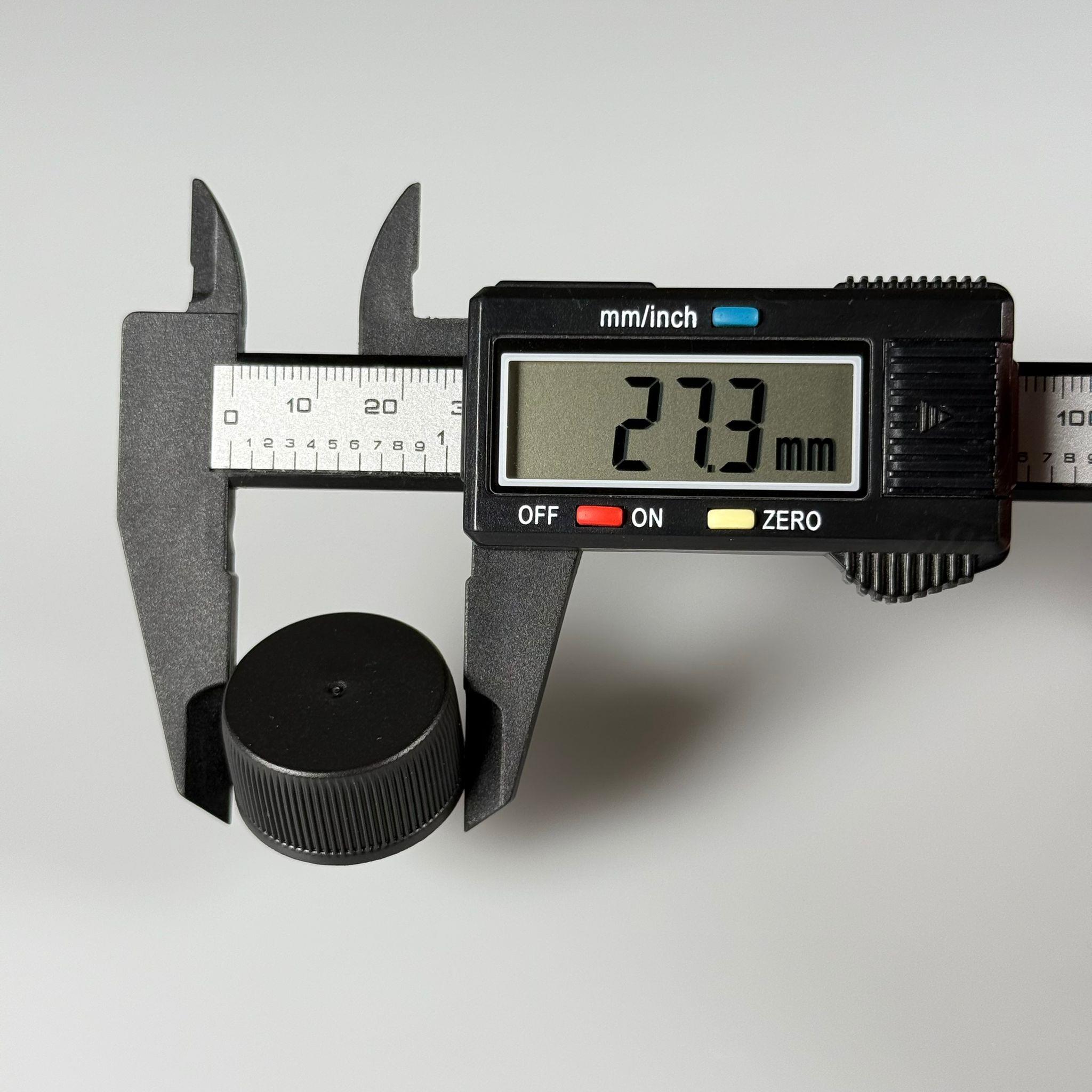 25 MM VİDALI SİYAH KAPAK - 25 MM PLASTİK KAPAK SİYAH - KÖPÜK CONTALI (HEM 25 AĞIZ CAM ŞİŞELERE HEM DE 25 AĞIZ PLASTİK ŞİŞELERE TAM UYAR)