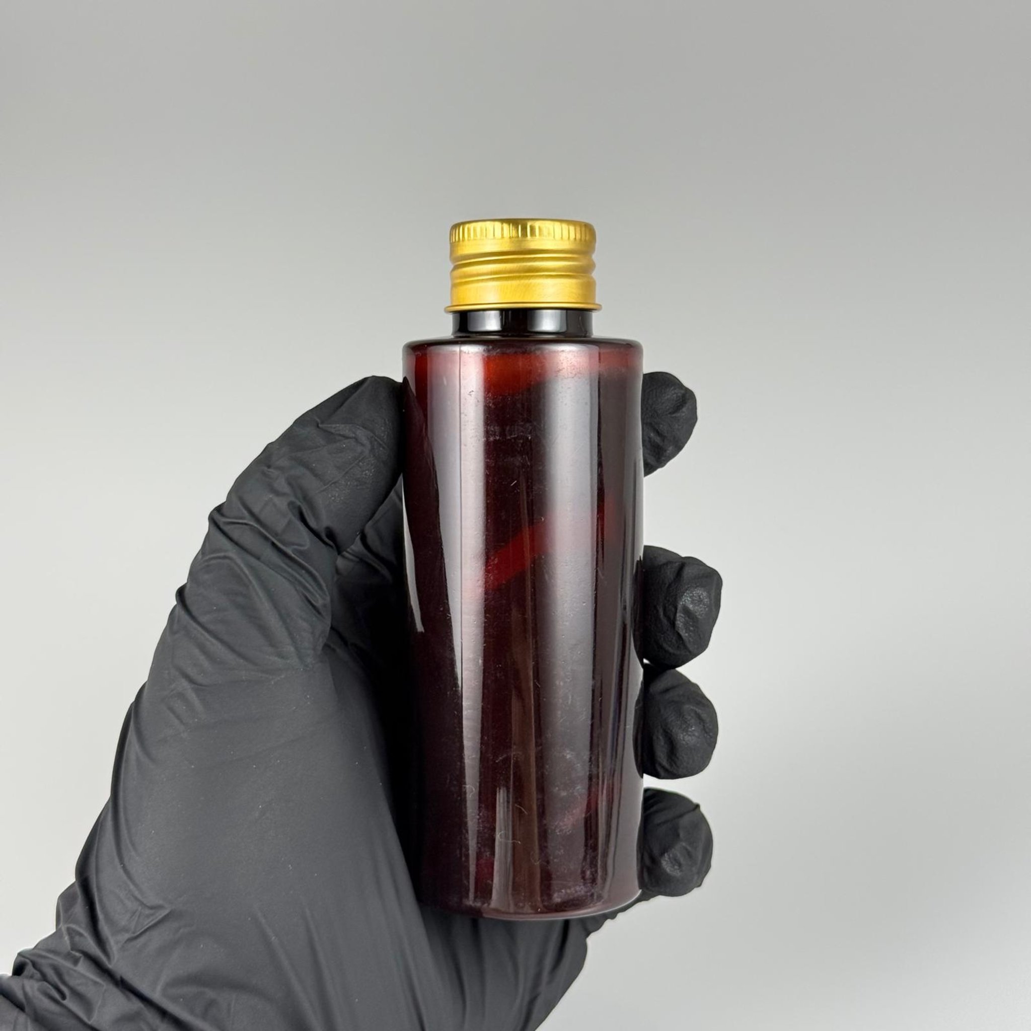 100 CC AMBER SİLİNDİR KESKİN KÜT MODEL SERT PET ŞİŞE (17 GR - 24 AĞIZ ) + KÖPÜK CONTALI GOLD METAL ALÜMİNUM KAPAKLI TAKIM - 100 ML KAPAKLI AMBER PLASTİK ŞİŞELER
