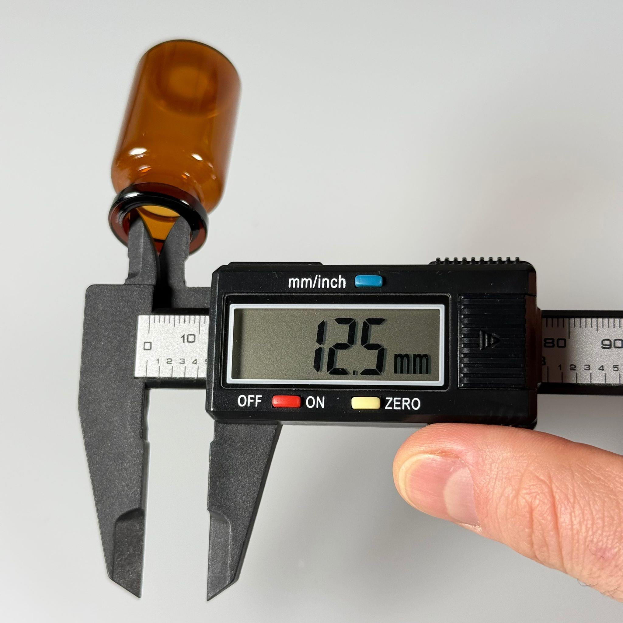 BOROSİLİKAT AMBER CAM ŞİŞE - 12 CC - 24X45 MM - ÇEKME CAM BORU FLAKON İNCE PENİSİLİN ŞİŞESİ - AĞIZ ÇAPI 20 MM - FLAKON ŞİŞELERİ VİAL ŞİŞE