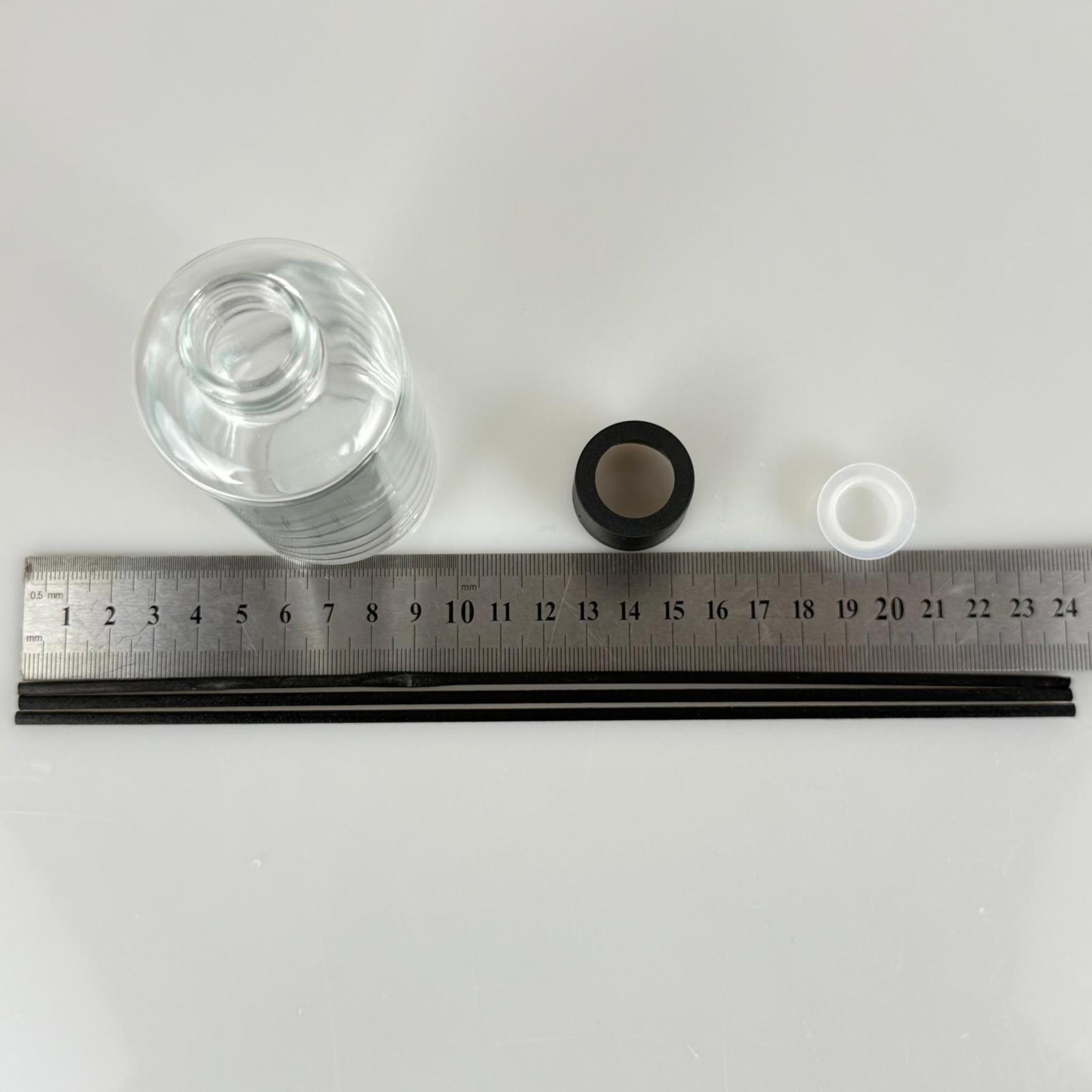 110 CC YUVARLAK UZUN SİLİNDİR MODEL CAM BAMBU ODA KOKUSU ŞİŞESİ - 110 ML ÇUBUKLU KÖŞELİ BAMBU ODA KOKUSU ŞİŞESİ - DİFÜZÖR ŞİŞE- CAM ŞİŞE + SİYAH KAPAK + TIPA + 3 ADET FİBER SİYAH BAMBU ÇUBUK