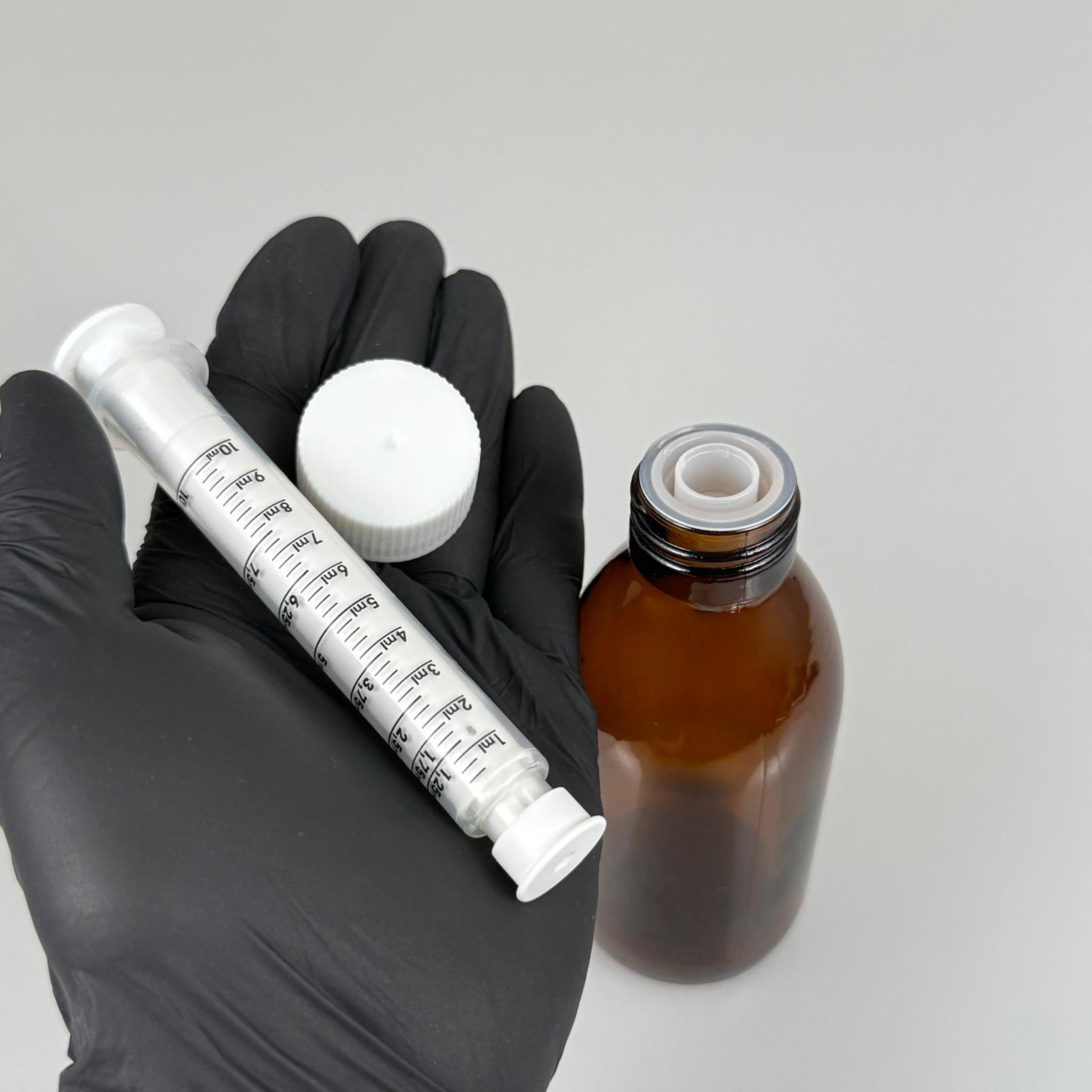 150 ML CAM ECZA ŞİŞESİ + 10 ML DOZAJ PİPETİ + DOZAJ TIPASI + CONTALI PLASTİK KAPAK TAKIM