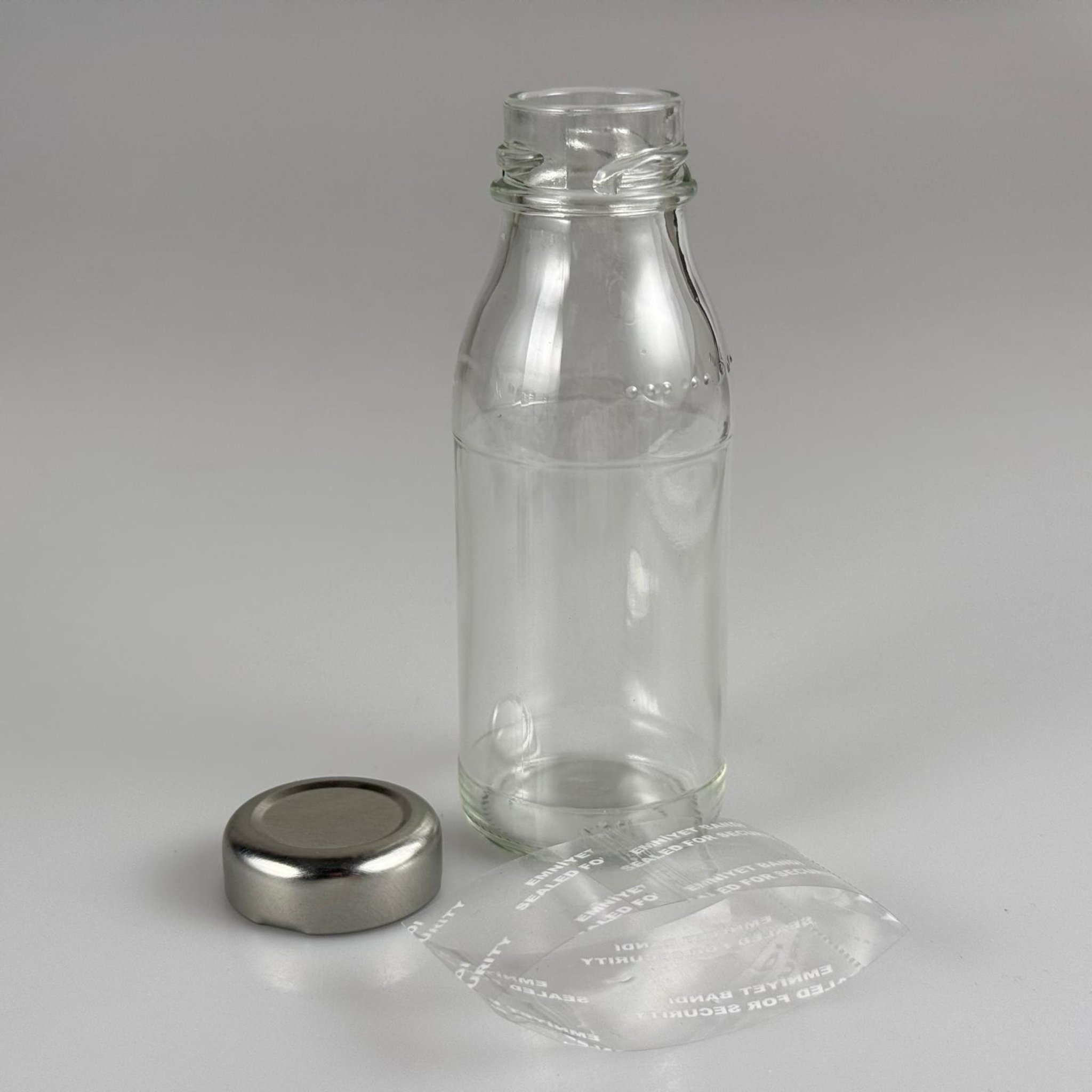 104'LÜ SET - 100 CC MİNİ CAM KONSERVE ŞİŞESİ + GÜMÜŞ METAL KAPAK + EMNİYET BANDI TAKIM - SOS, REÇEL, BAL, BAHARAT, İKRAMLIK, MİNİ MEYVE SUYU VE NUMUNE DOLUMU İÇİN 100 ML ŞEFFAF CAM ŞİŞE