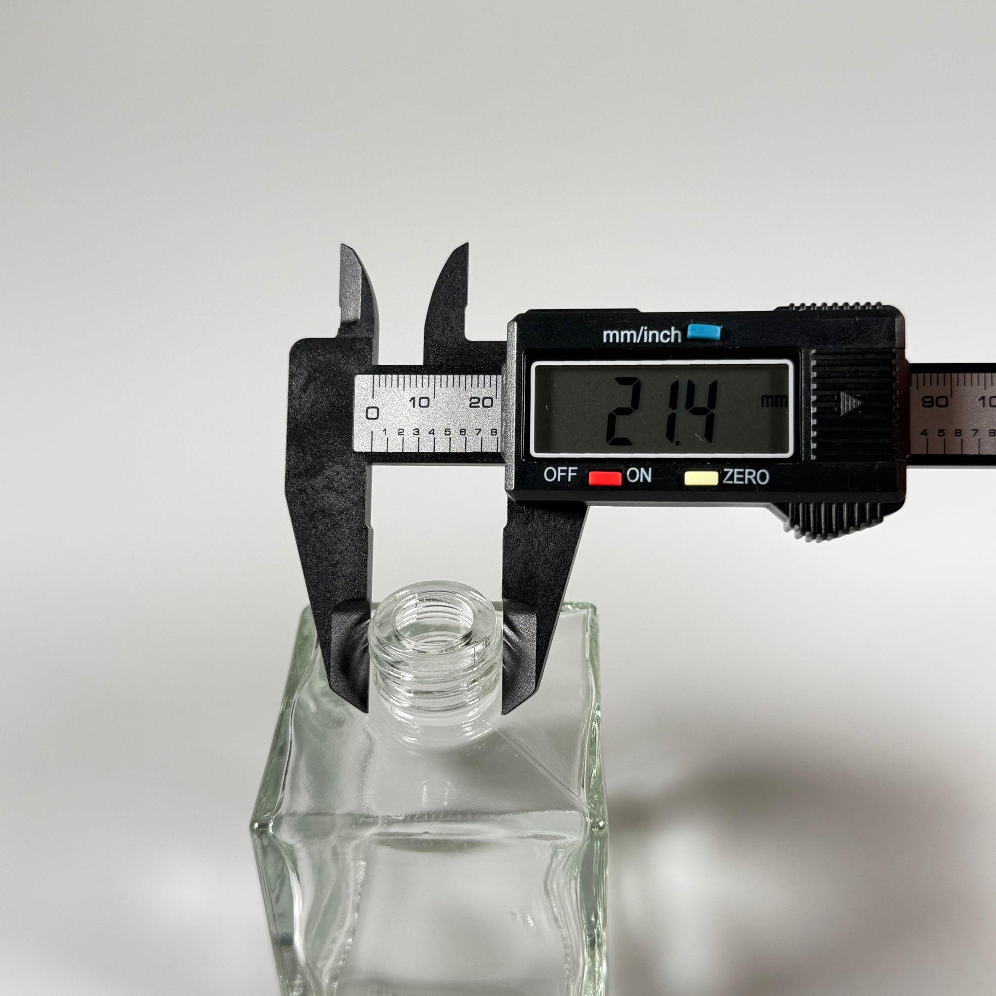 100 CC KARE BAMBU CAM BAMBU ODA KOKUSU ŞİŞESİ - 100 ML KÖŞELİ BAMBU ODA KOKUSU ŞİŞESİ - DİFÜZÖR ŞİŞE- CAM ŞİŞE + GÜMÜŞ PLASTİK KAPAK + TIPA - YENİ MODEL