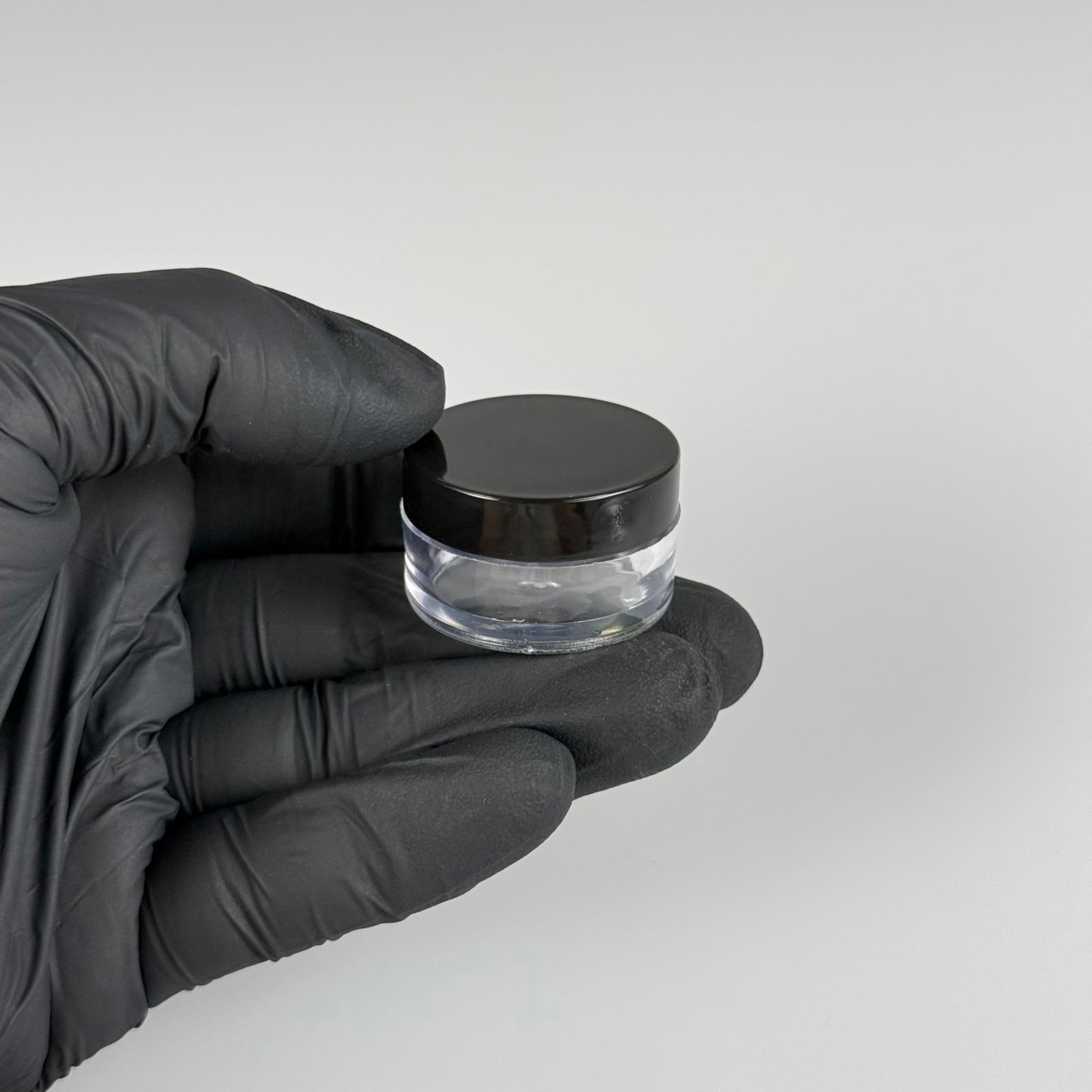 5 CC ŞEFFAF MİKA KREM KAVANOZU - SİYAH KAPAKLI - 5 ML MİKA KREM KAVANOZU - UFAK PLASTİK KAVANOZ - AKRİLİK KAVANOZ - KÜÇÜK KAVANOZ - MİNİ AMBALAJ