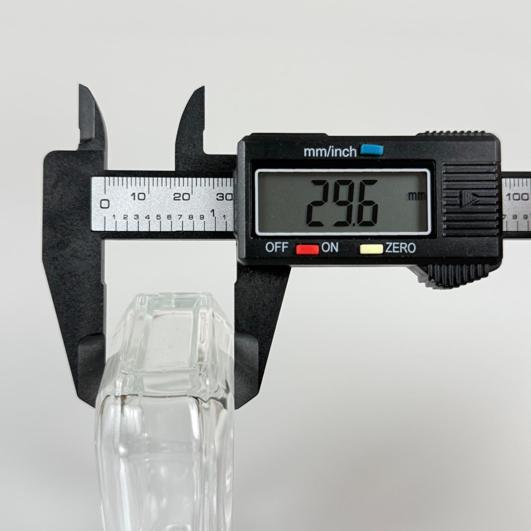 50 CC KAZABLANKA CAM ŞİŞE + BEYAZ GÜMÜŞ CAM DAMLALIKLI TAKIM - 50 ML HEDİYELİK CAM KOLONYA ŞİŞESİ - DÜĞÜN, NİŞAN, SÖZ, KINA, CENAZE, PROMOSYON İÇİN HEDİYELİK KOLONYA ŞİŞELERİ