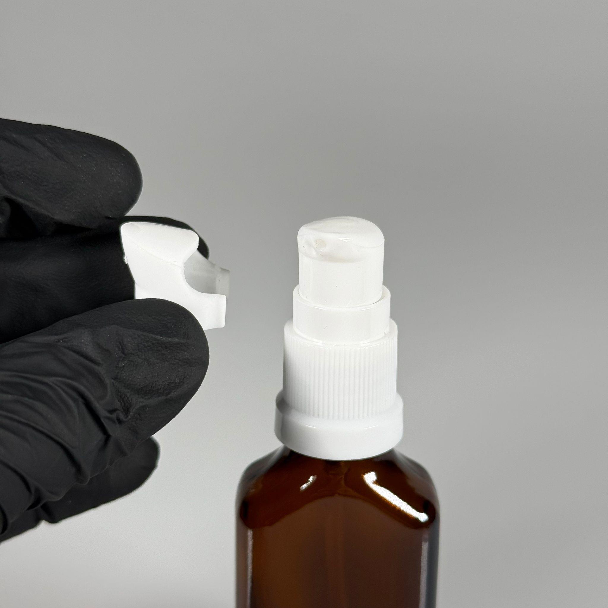 30 CC AMBER YASSI CAM ŞİŞE - SIZDIRMAZ ETEKLİ BEYAZ LOSYON POMPALI TAKIM - 30 ML LOSYON ŞİŞESİ - YAĞ, KREM GİBİ YOĞUN KIVAMLI SIVILAR İÇİN CAM AMBALAJ