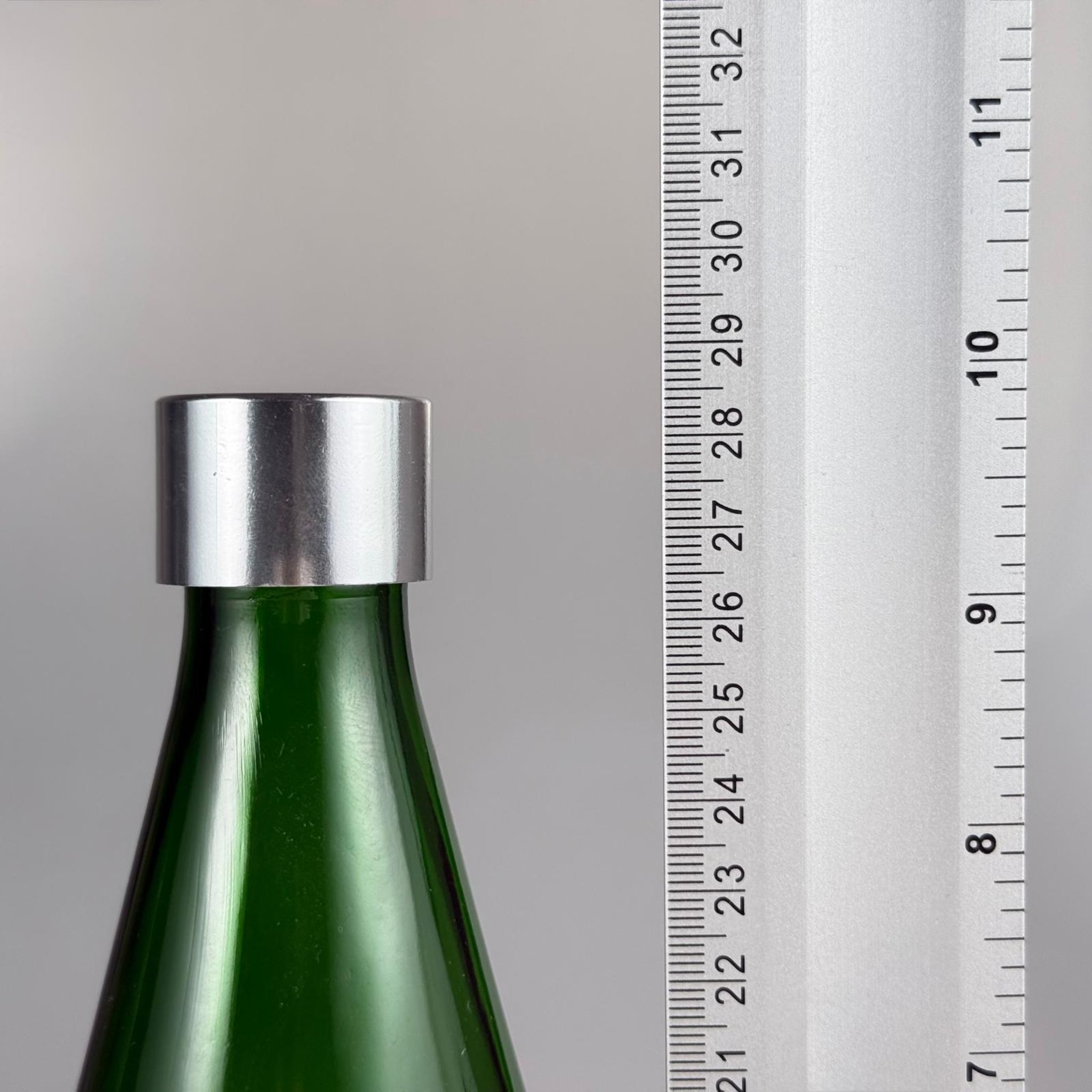 750 CC YEŞİL CAM ŞİŞE + ALÜMİNYUM KAPLAMALI GÜMÜŞ KAPAKLI TAKIM - 750 ML YEŞİL ŞİŞE