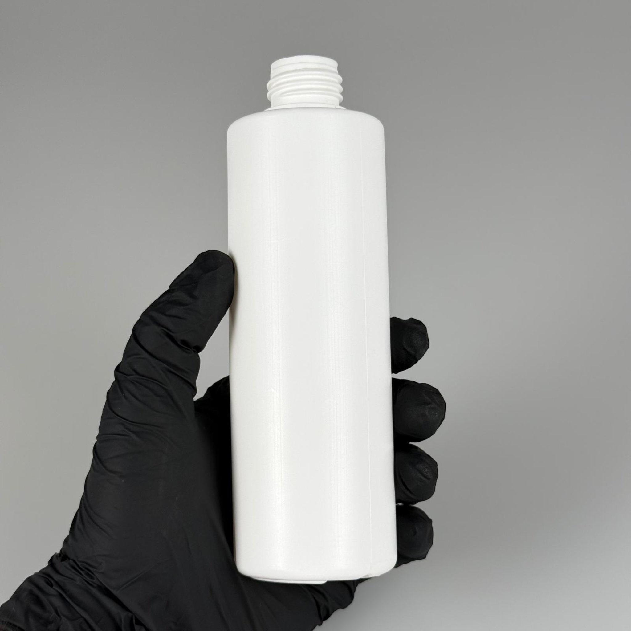 200 CC (SİLME 250 CC) BEYAZ SİLİNDİR MODEL MAT SERT POLİETİLEN ŞİŞE KAPAKSIZ (24 AĞIZ) - 200 ML BEYAZ PLASTİK ŞİŞE