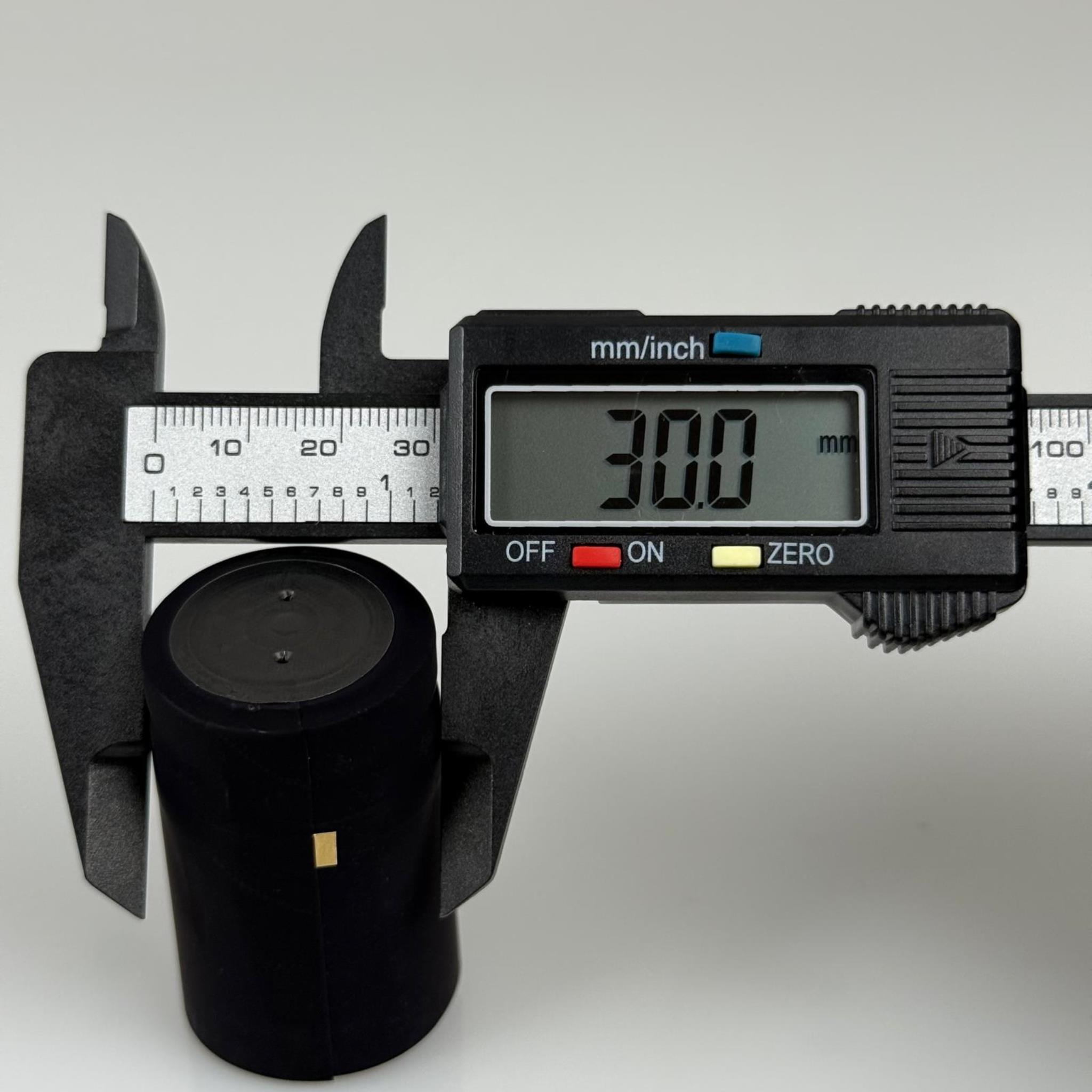 30X50 KAPŞON SİYAH  !!DİKKAT - SADECE ÇAKMA AĞIZ İÇİN!! BASTIRARAK KAPANAN ŞİŞELERDE KULLANILIR.