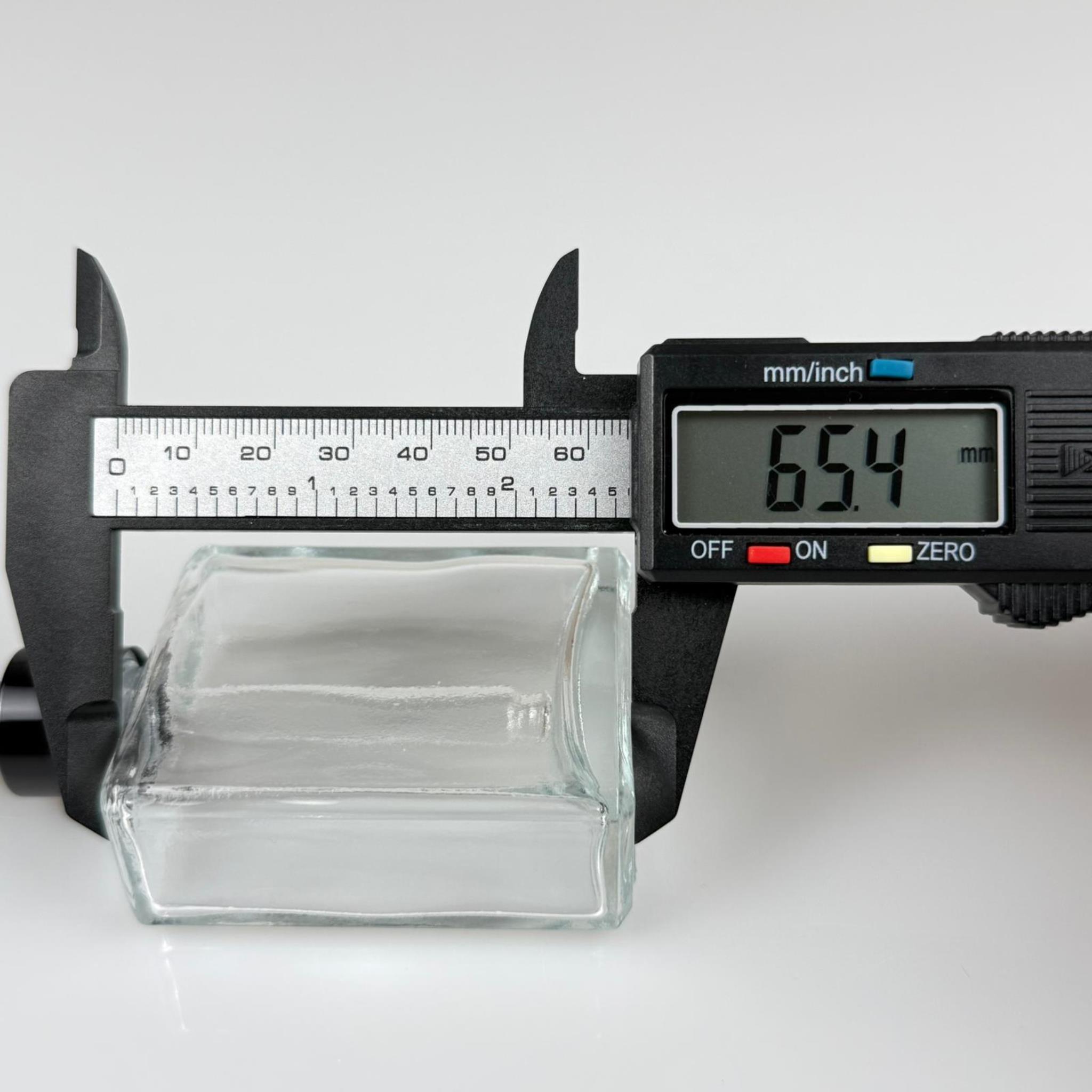 40 CC YASSI DİKDÖRTGEN KÖŞELİ KISA PRESTİJLİ CAM DAMLALIKLI ŞİŞE - SİYAH EMZİK - SİYAH METALİK KAPAK - 40 ML CAM DAMLALIKLI ŞİŞE - DAMLALIKLI BOŞ ŞİŞE