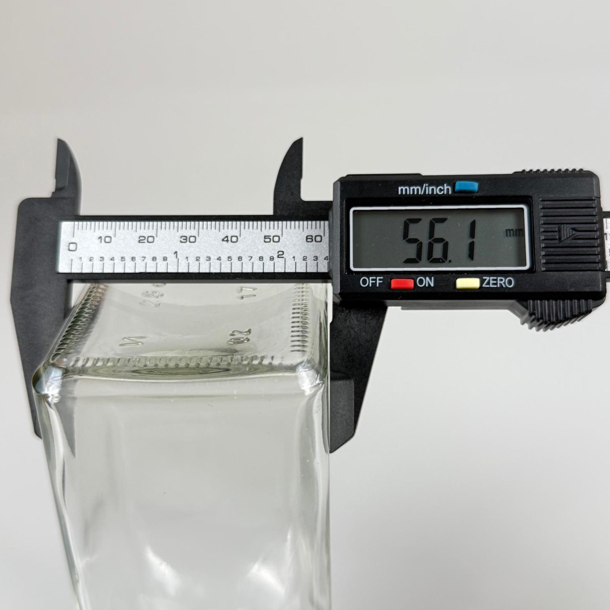 250 CC KARE FRASK MODEL CAM BAMBU ODA KOKUSU ŞİŞESİ - 250 ML ÇUBUKLU KÖŞELİ BAMBU ODA KOKUSU ŞİŞESİ - DİFÜZÖR ŞİŞE- CAM ŞİŞE + GÜMÜŞ TIPA + 3 ADET FİBER SİYAH BAMBU ÇUBUK