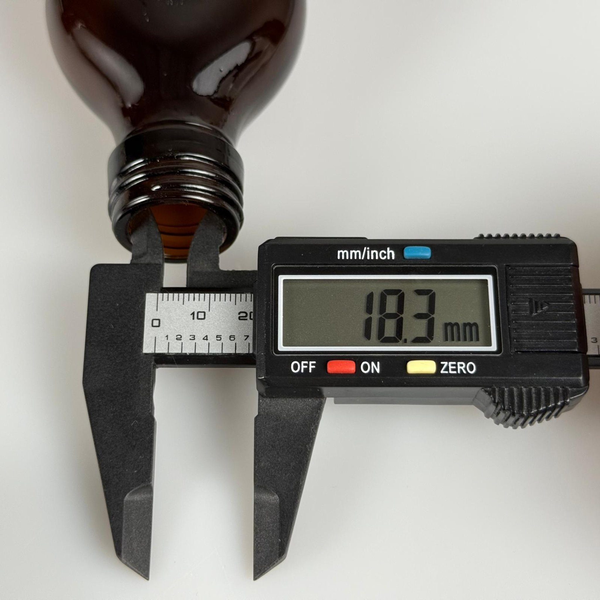 150 CC AMBER  CAM YASSI COLD BREW ŞİŞE (SOĞUK KAHVE ŞİŞESİ) KAPAKSIZ (28 AĞIZ) - 150 ML YASSI CAM ŞİŞE