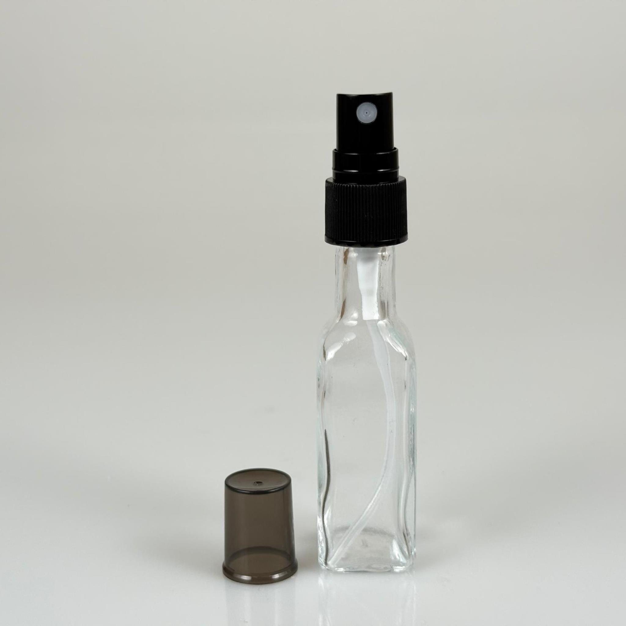 23 CC MARASKA KÖŞELİ CAM ŞİŞE - SİYAH SPREYLİ - 23 ML KARE HEDİYELİK CAM KOLONYA ŞİŞESİ - DÜĞÜN, NİŞAN, SÖZ, KINA, CENAZE, PROMOSYON İÇİN HEDİYELİK KOLONYA ŞİŞELERİ