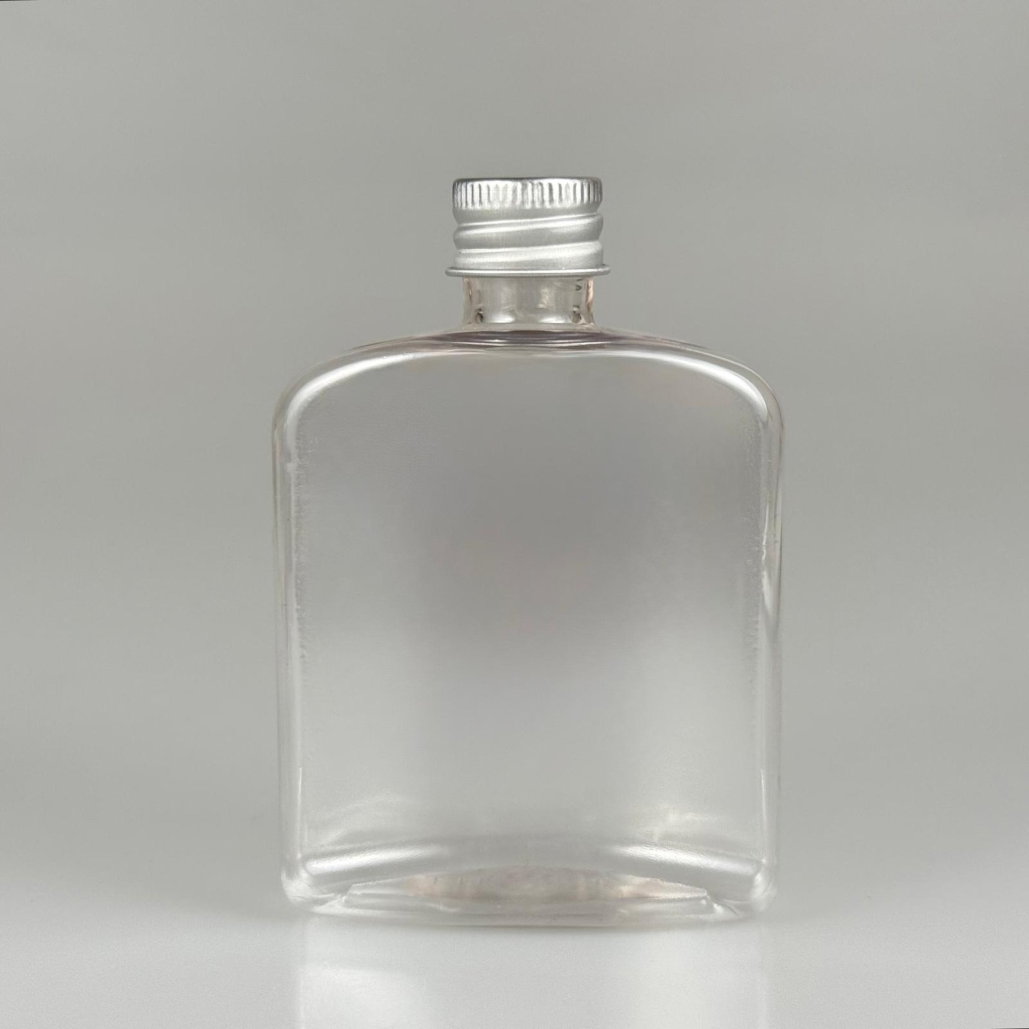 100 CC ŞEFFAF YASSI PLASTİK PET ŞİŞE + KÖPÜK CONTALI GÜMÜŞ ALÜMİNYUM METAL KAPAKLI TAKIM - 100 ML YASSI PET ŞİŞE