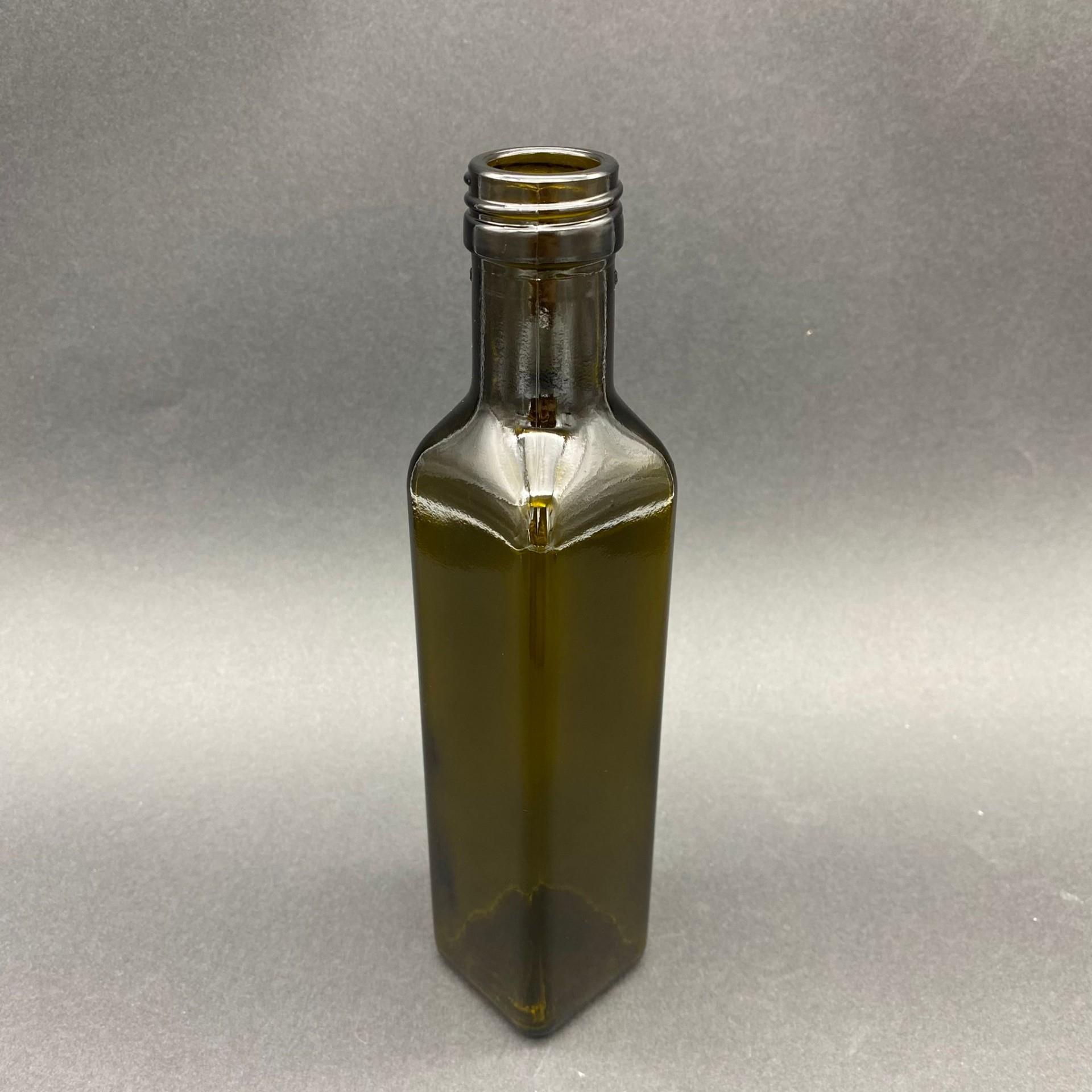 250 CC YEŞİL MARASKA CAM ŞİŞE KAPAKSIZ (31 AĞIZ) - 250 ML KÖŞELİ CAM ŞİŞE - 250 ML MARASKA ŞİŞE - ŞİŞECAM ÜRÜN KODU: 120825 İLE EŞDEĞERDİR