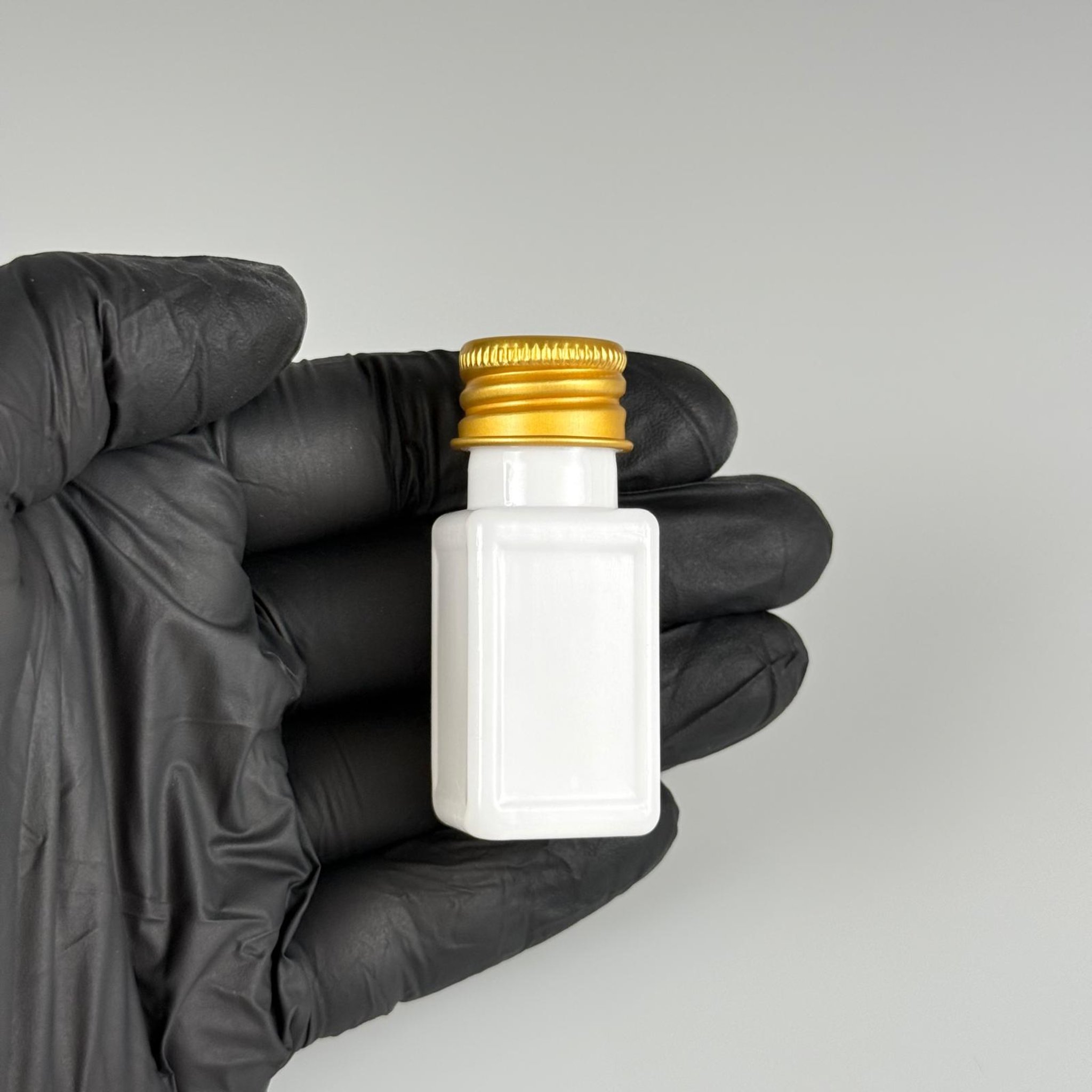 10 CC BEYAZ KARE PET SHOT ŞİŞE - KÖPÜK CONTALI GOLD ALÜMİNYUM METAL KAPAKLI TAKIM - 10 ML PLASTİK ŞİŞE