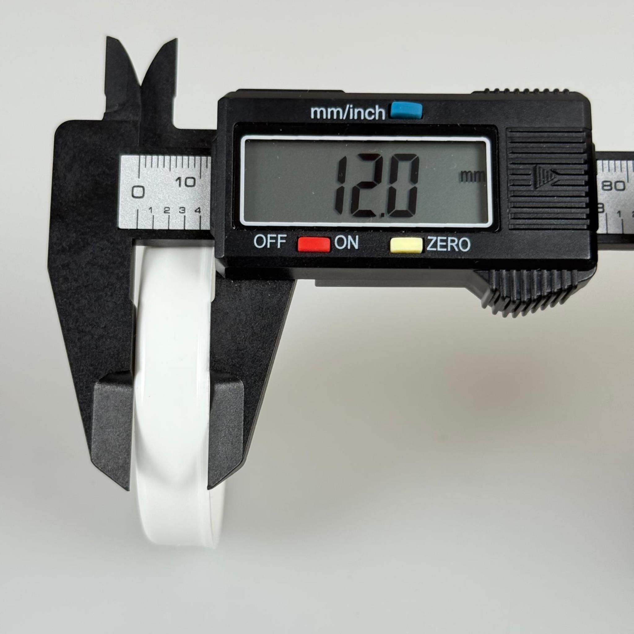 57 MM VİDALI PLASTİK KAPAK BEYAZ (ŞİŞECAM 50 CC CAM KREM UYUMLU)