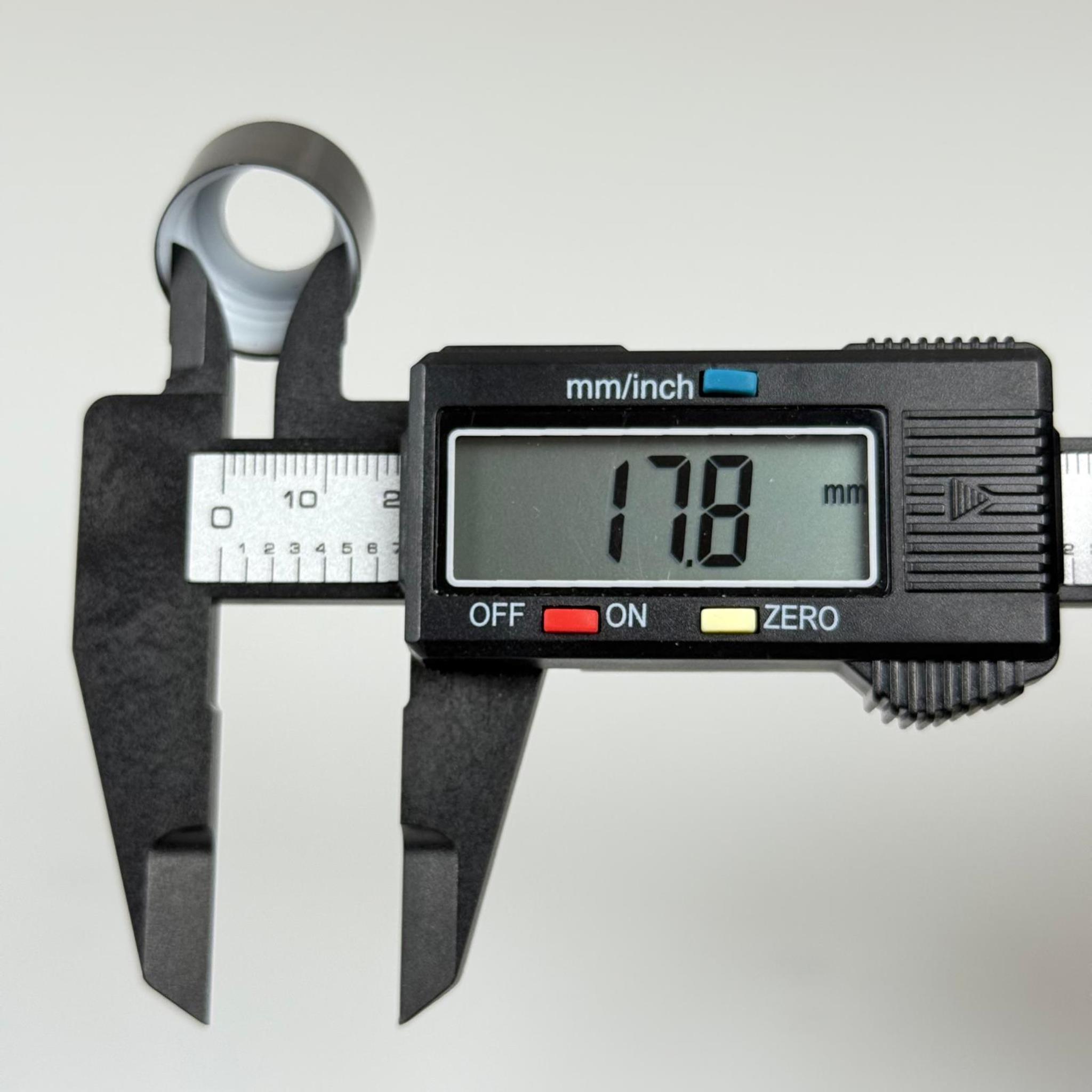 18 MM DELİKLİ SİYAH METALİK KAPLAMALI KAPAK (DAMLALIK İÇİN)