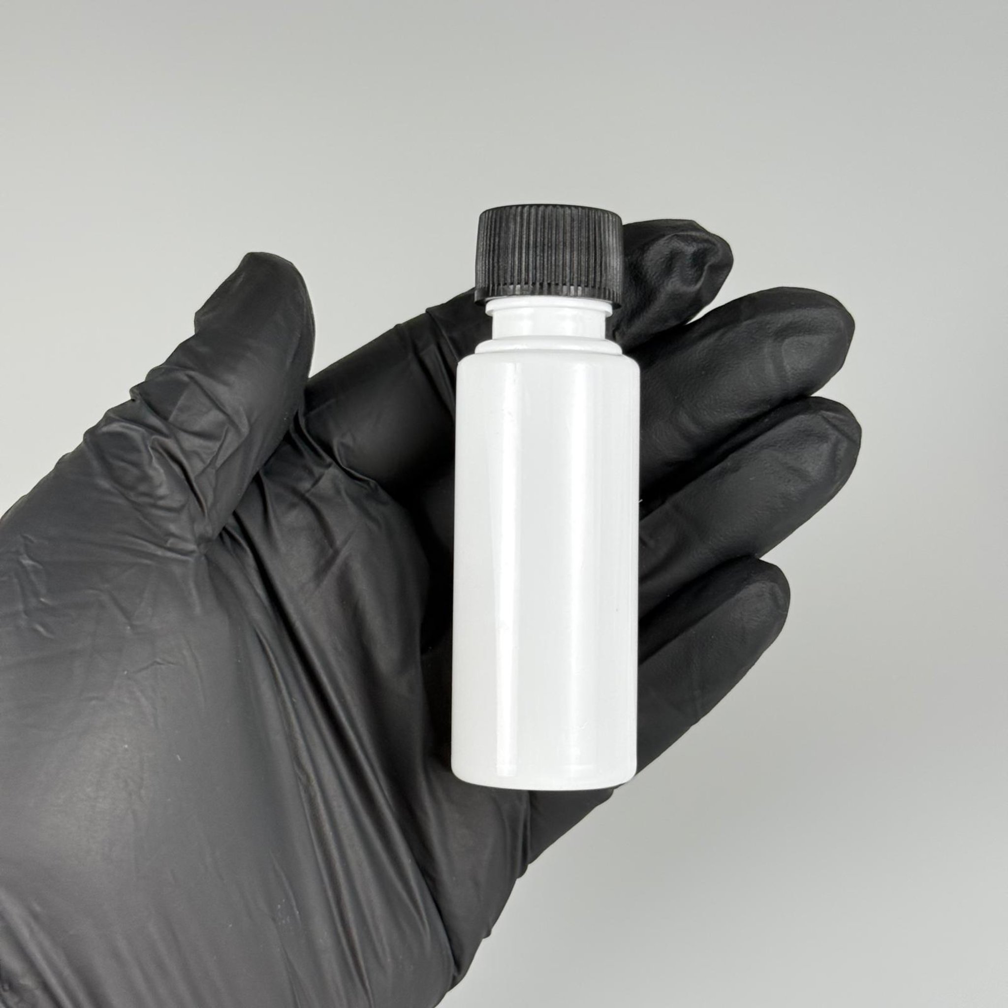30 CC İÇTEN DAMLALIKLI PLASTİK ŞİŞE -  30 ML BEYAZ PET ŞİŞE + CONTALI SİYAH KAPAK + KOLONYA TIPALI (DELEREK KULLANILIR) TAKIM