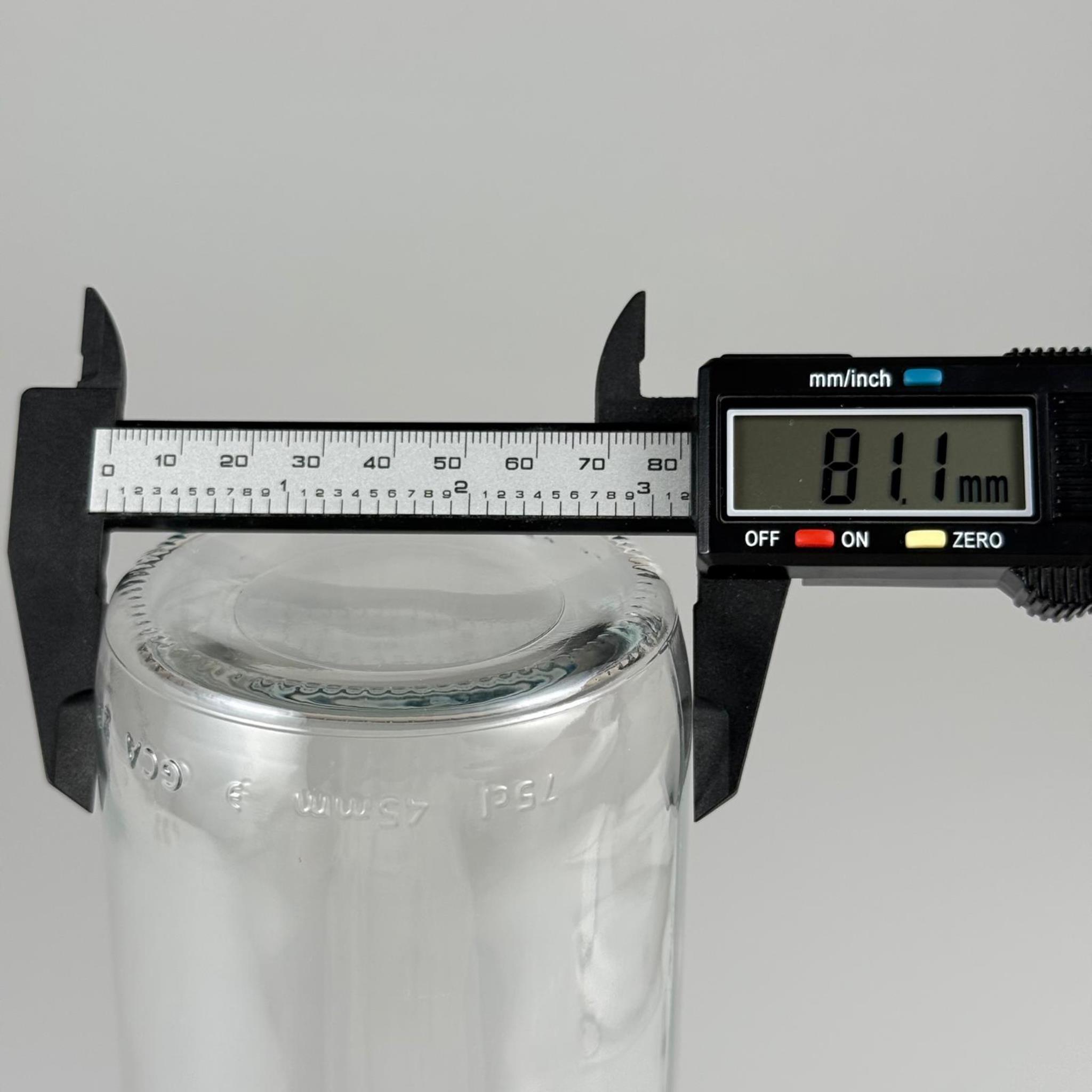 750 ML LÜKS CAM SU ŞİŞESİ - 750 CC BOŞ CAM SU ŞİŞELERİ - GOLD ALÜMİNYUM METAL KAPAKLI (ELLE AÇILIP KAPANABİLİR) - RESTORAN, CAFE, OTEL VS İÇİN PREMİUM CAM ŞİŞE