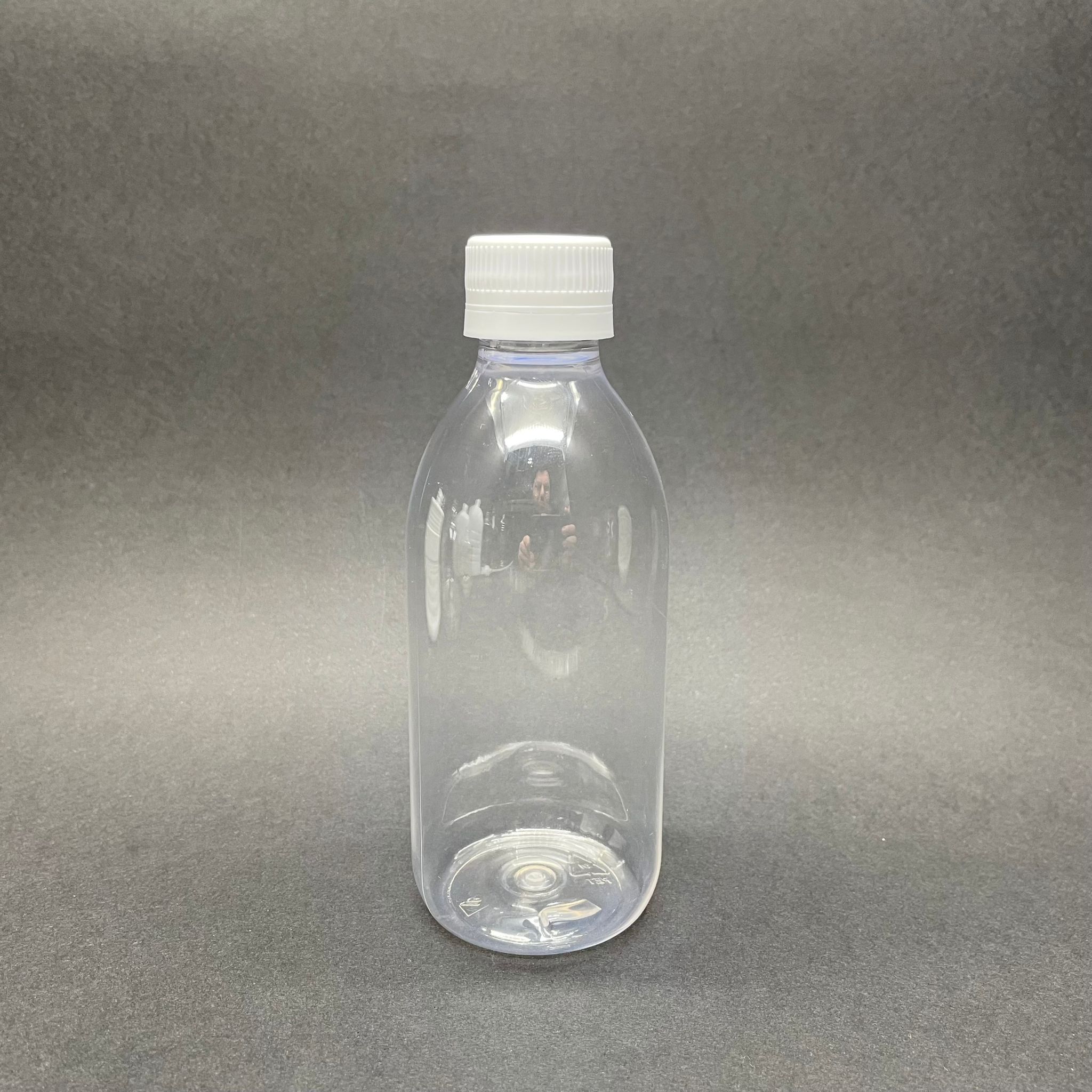 250 CC FRANSIZ MODEL PET ŞİŞE - BEYAZ CONTALI KİLİTLİ KAPAKLI - KALIN (26 GR) - 250 ML DÜZ SADE PET ŞİŞE