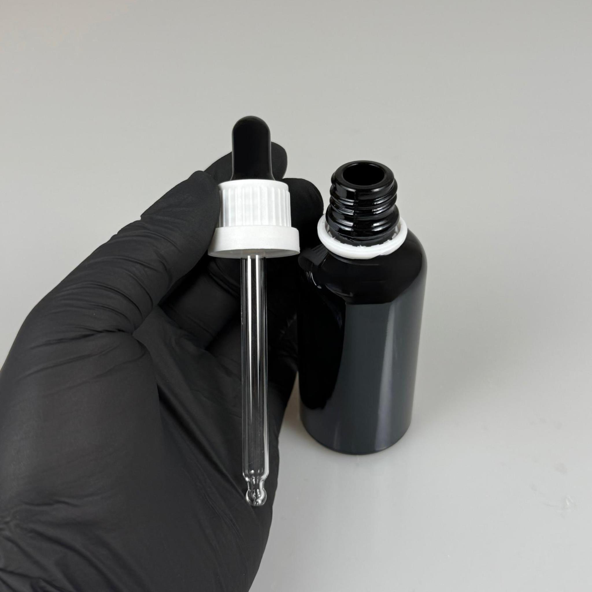 50 CC SİYAH CAM DAMLALIKLI ŞİŞE - SİYAH EMZİK - BEYAZ PLASTİK KİLİTLİ KAPAK - 50 ML SİYAH CAM DAMLALIKLI ŞİŞE