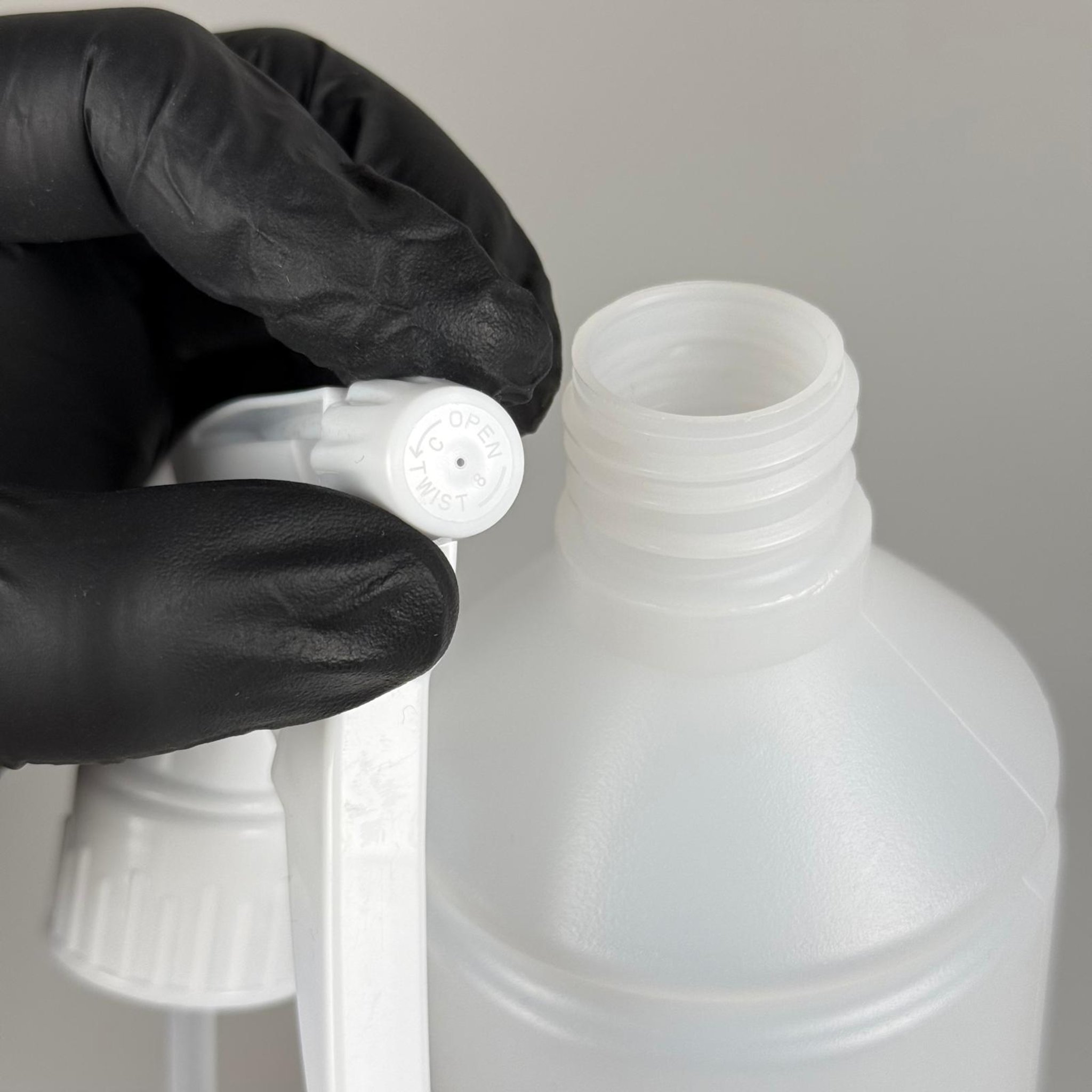 250 CC TİNER ŞİŞESİ - BEYAZ DOZAJLI KİMYASALA DAYANIKLI TRİGER TETİK SPREYLİ - 250 ML KİMYASALA DAYANIKLI PLASTİK ŞİŞE - 0,25 LT POLİETİLEN ŞİŞE