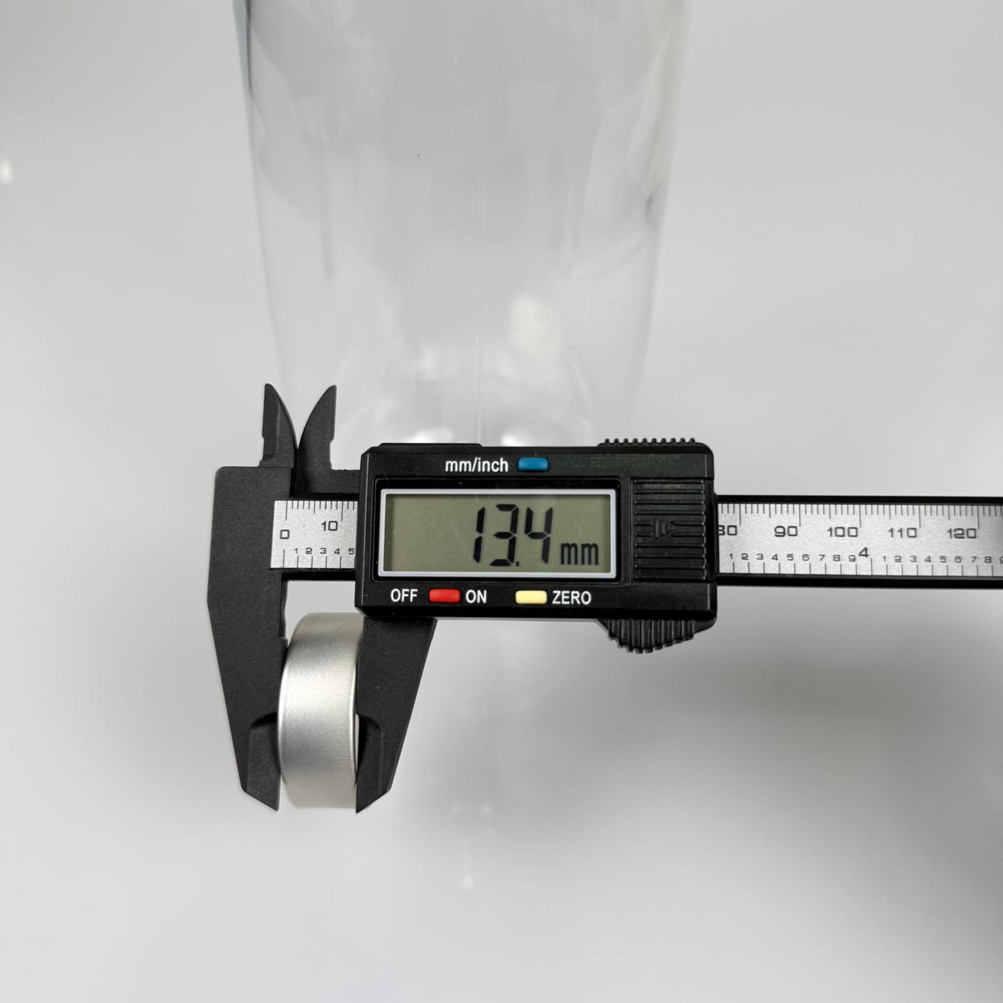PAŞABAHÇE İCONİK SU ŞİŞESİ 1000 CC - 1000 ml Premium Cam Su Şişesi Mat Alüminyum Kapaklı