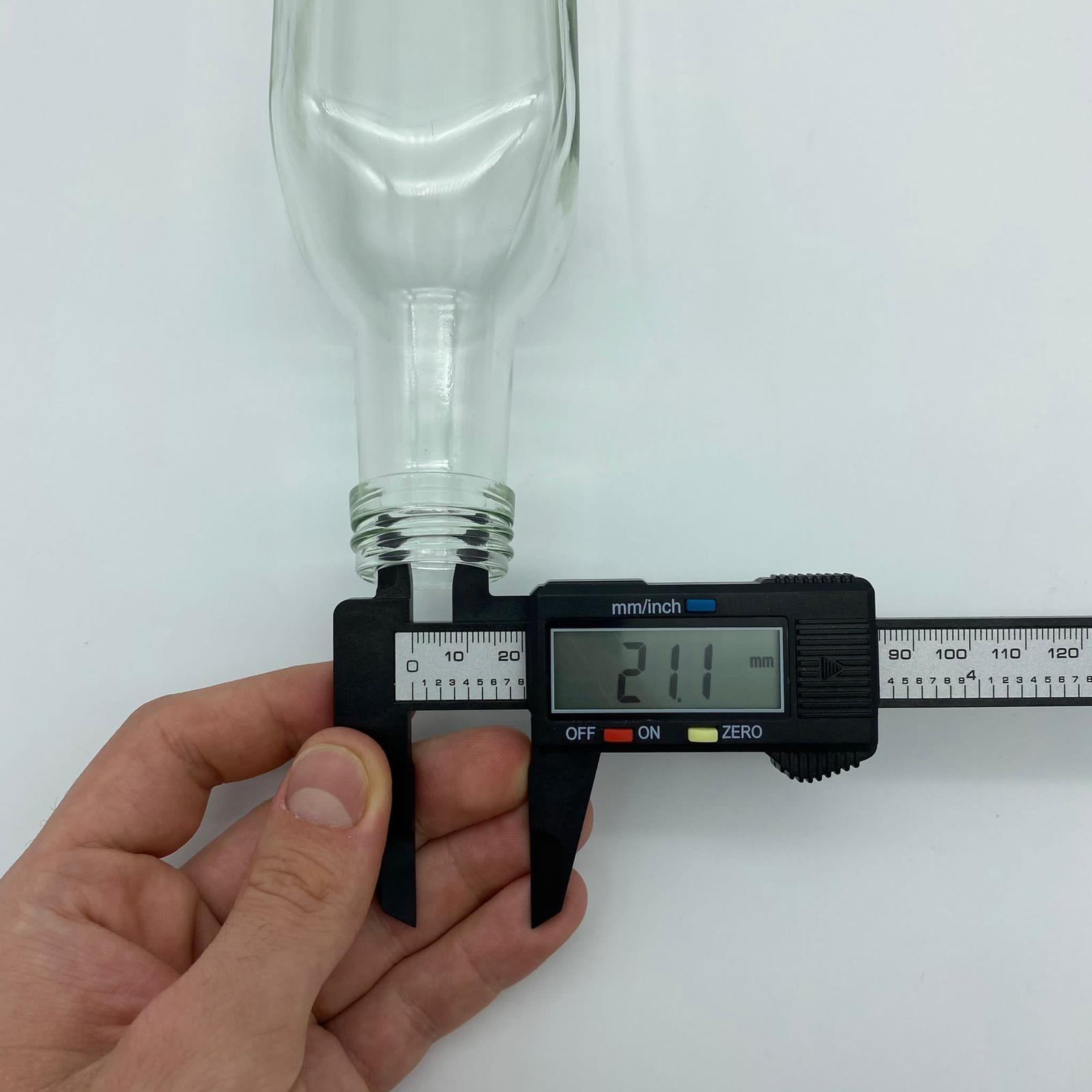500 CC ŞEFFAF CAM MARASKA KÖŞELİ ŞİŞE (VİDALI) (31 AĞIZ) KAPAKSIZ - 500 ML MARASKA CAM ŞİŞE - YAĞ SİRKE ŞİŞESİ - ŞİŞECAM ÜRÜN KODU: 121250 İLE EŞDEĞERDİR