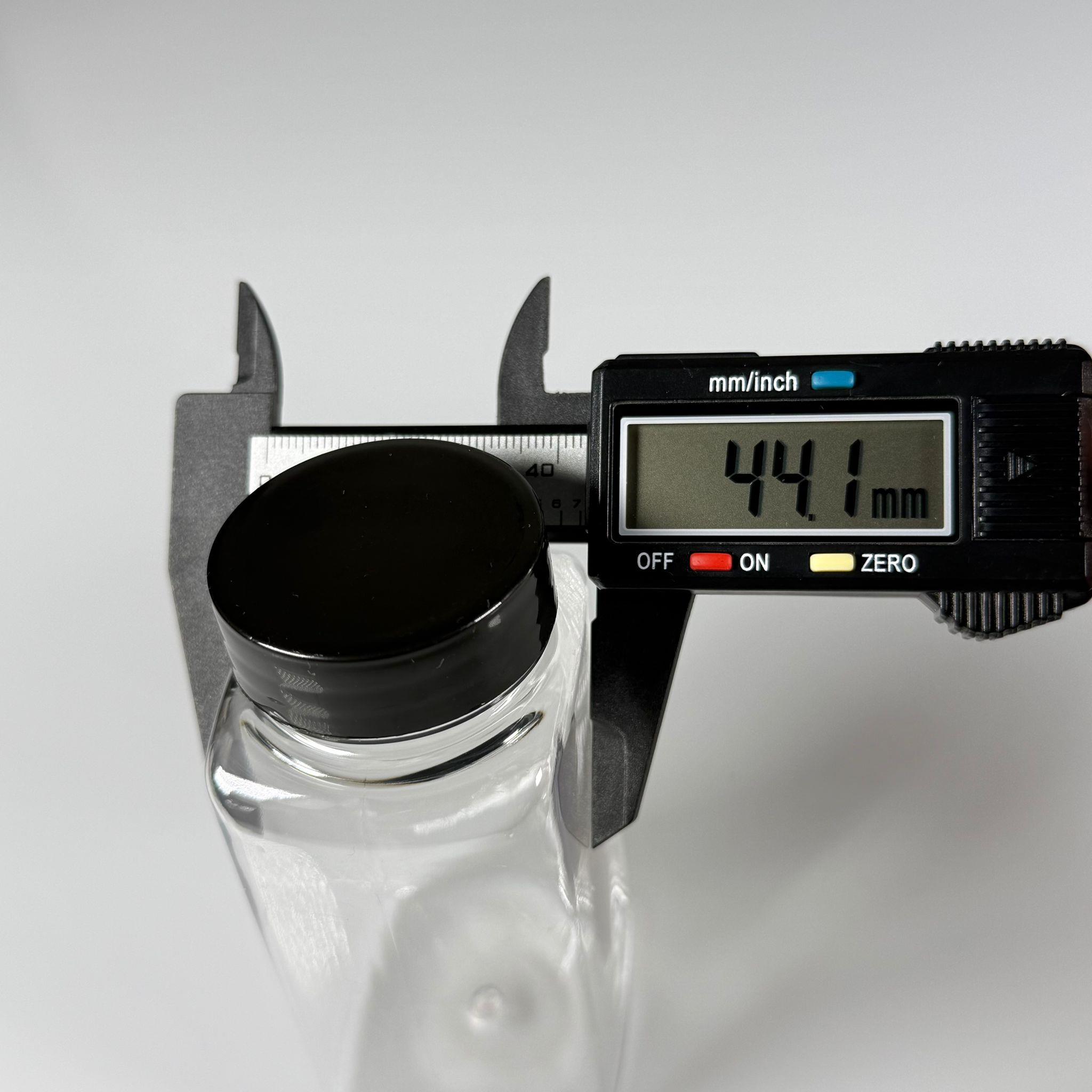 BAHARAT, TOZ, KAHVE, SAHLEP VB MUTFAK DÜZENLEME İÇİN KARE PLASTİK MİNİ KAVANOZLAR - 150 ML -  RAF DÜZENLEYİCİ GIDAYA UYGUN KÖŞELİ SİYAH KAPAKLI PET KAVANOZLARI