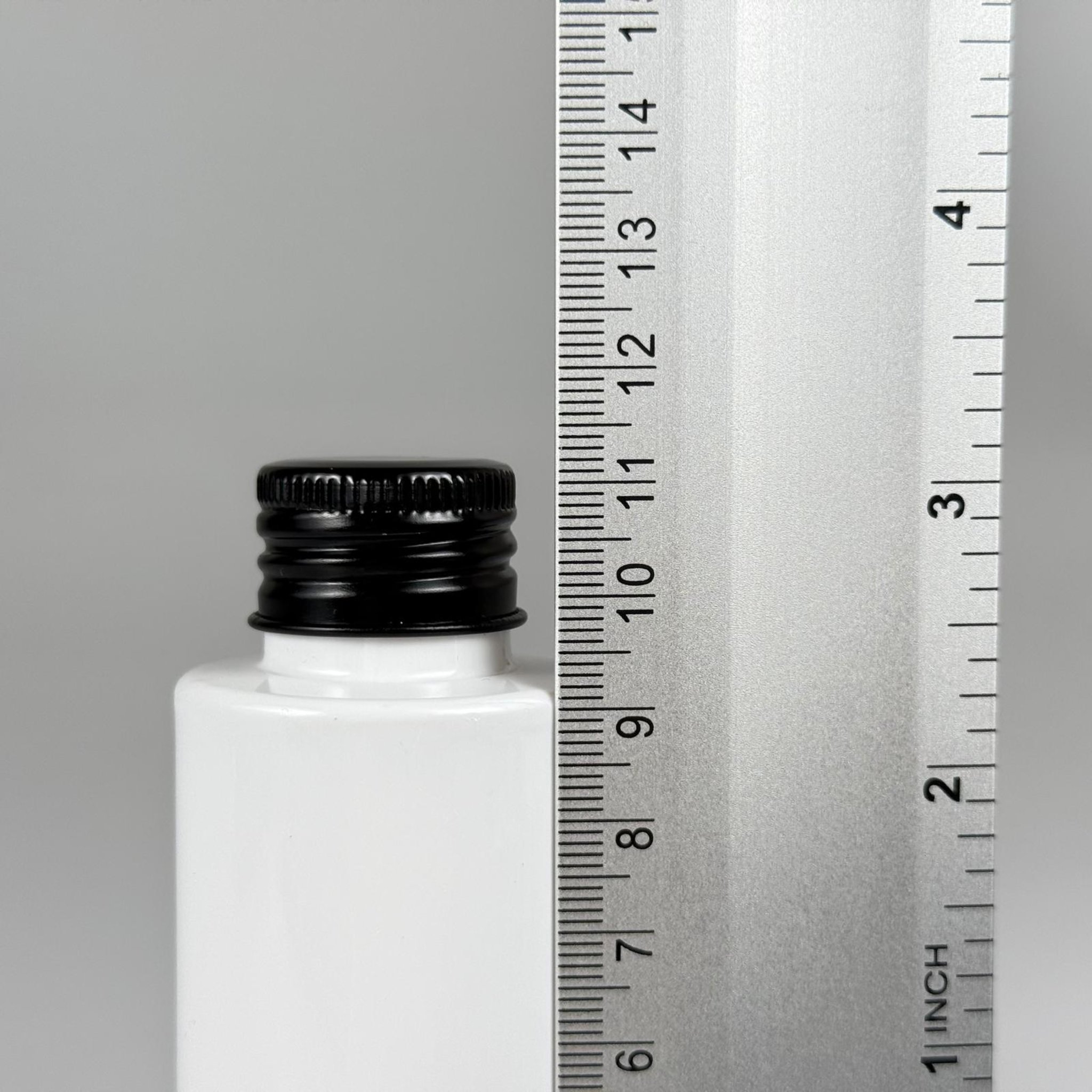 100 CC BEYAZ SİLİNDİR KESKİN KÜT MODEL SERT PET ŞİŞE ( 17 GR - 24 AĞIZ ) + KÖPÜK CONTALI SİYAH METAL ALÜMİNYUM KAPAK TAKIM - 100 ML KAPAKLI BEYAZ PLASTİK ŞİŞELER