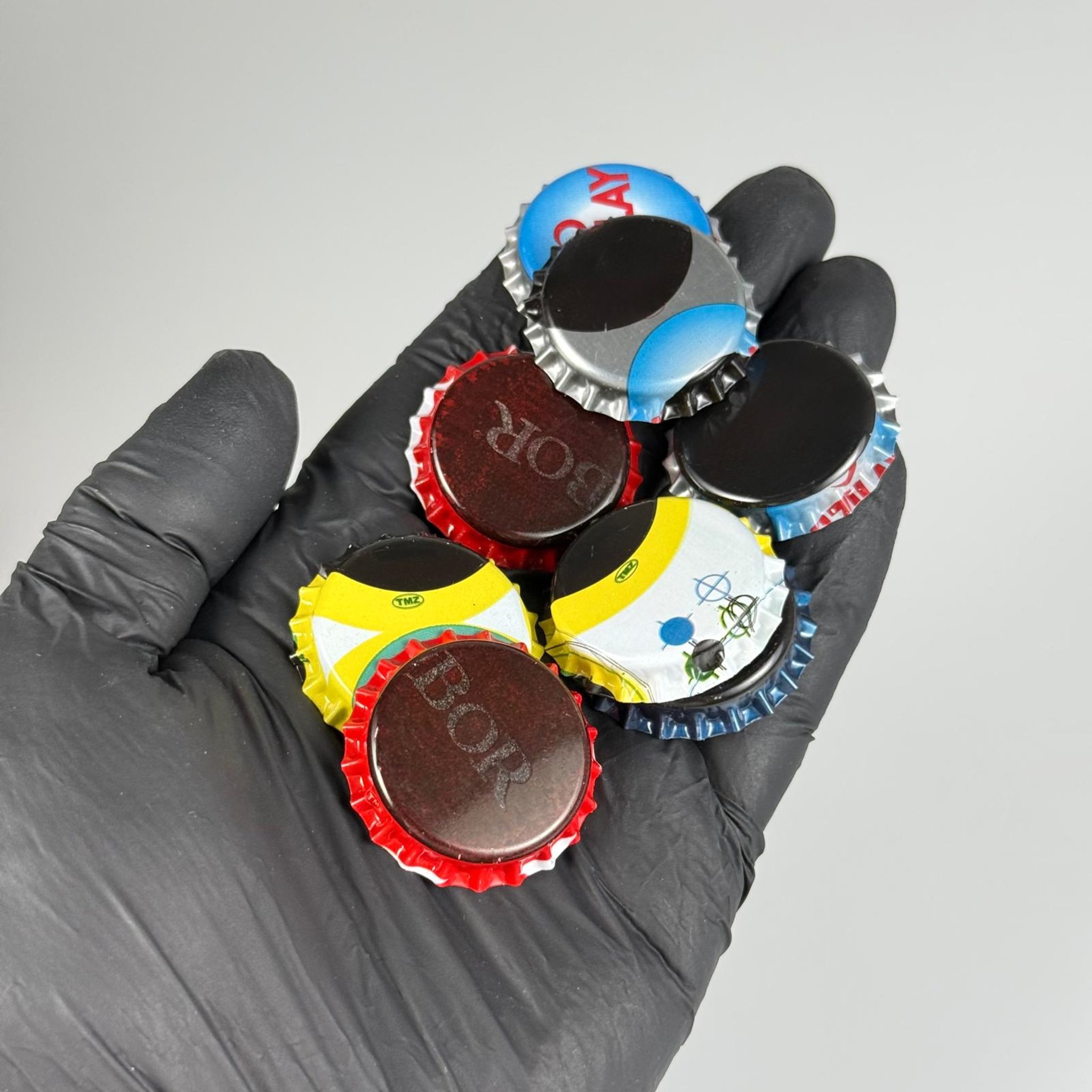 26 MM GAZOZ KAPAĞI BASKILI (TAÇ KAPAK - SODA GAZOZ ŞİŞESİ UYUMLU) - BASKI DESENLERİ FARKLI OLABİLİR