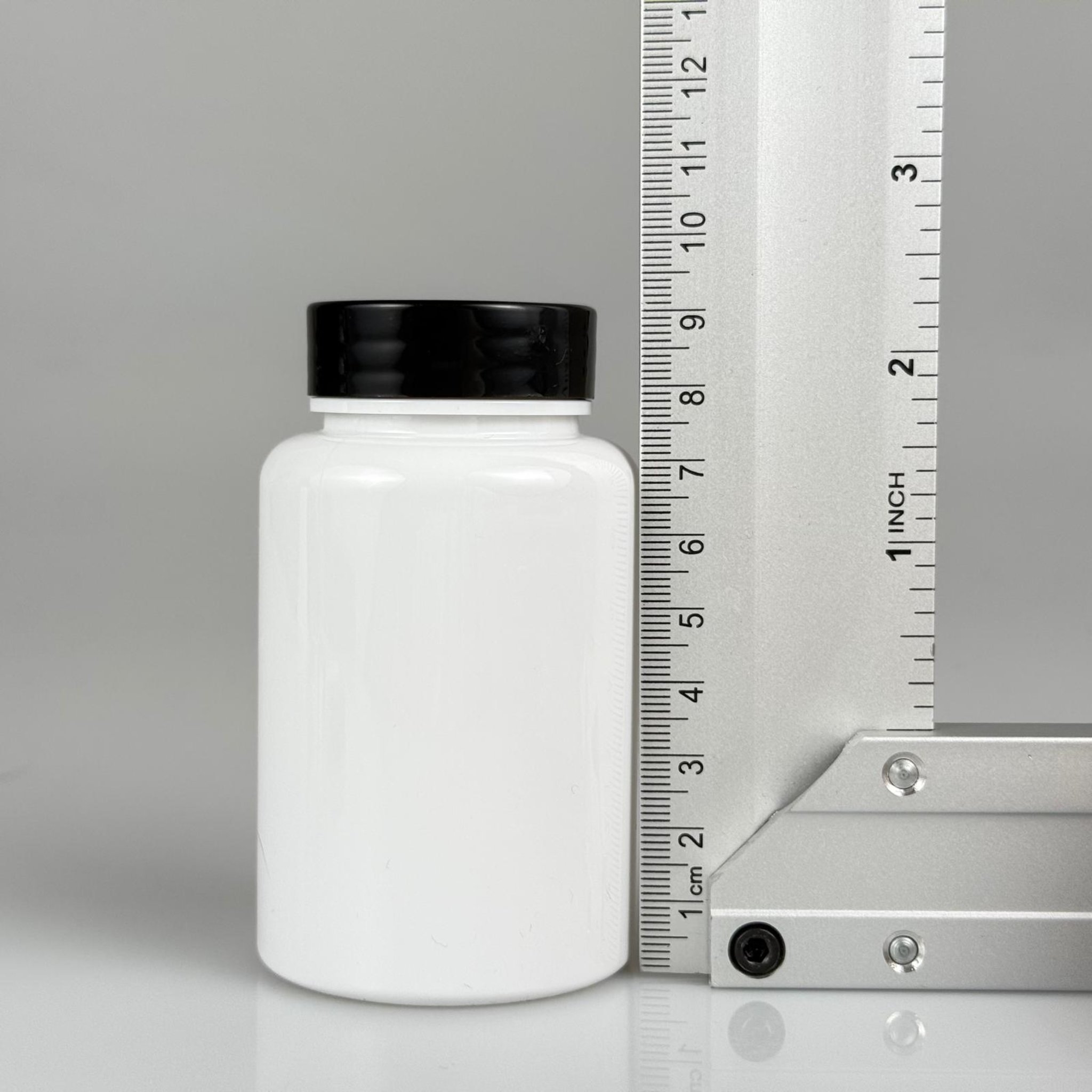 150 CC BEYAZ PET TABLET ŞİŞESİ - SİYAH KAPAKLI - 150 ML KAPSÜL KUTUSU - İLAÇ ŞİŞESİ - MEDİKAL HAP ŞİŞESİ - FARMASÖTİK KAVANOZ