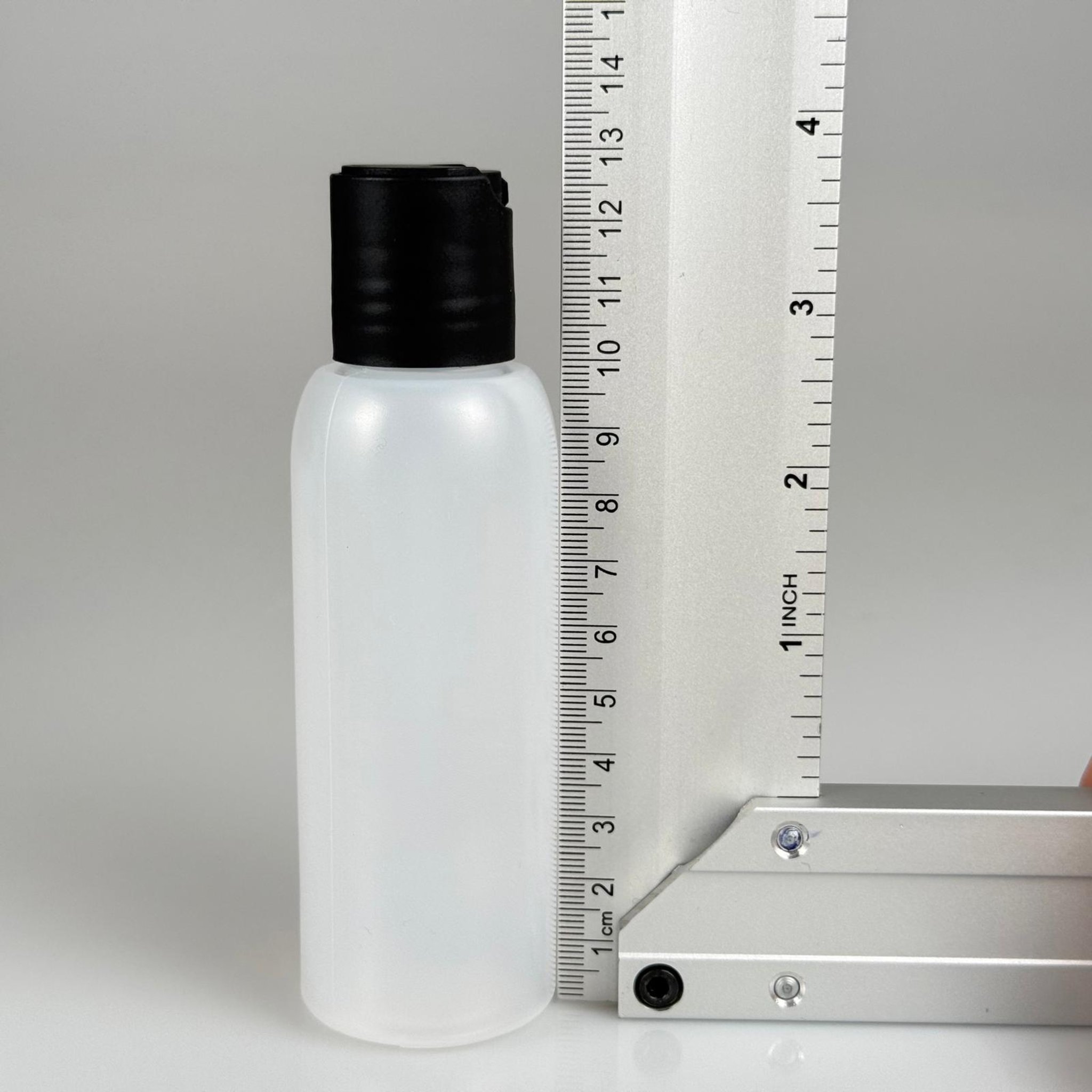 100 ML SIKILABİLİR YUMUŞAK PE POLİETİLEN PLASTİK ŞİŞE - SİYAH DİSKTOP ŞAMPUAN KAPAKLI - 100 cc sos, yağ, kartuş, mürekkep vb için boş şişeler