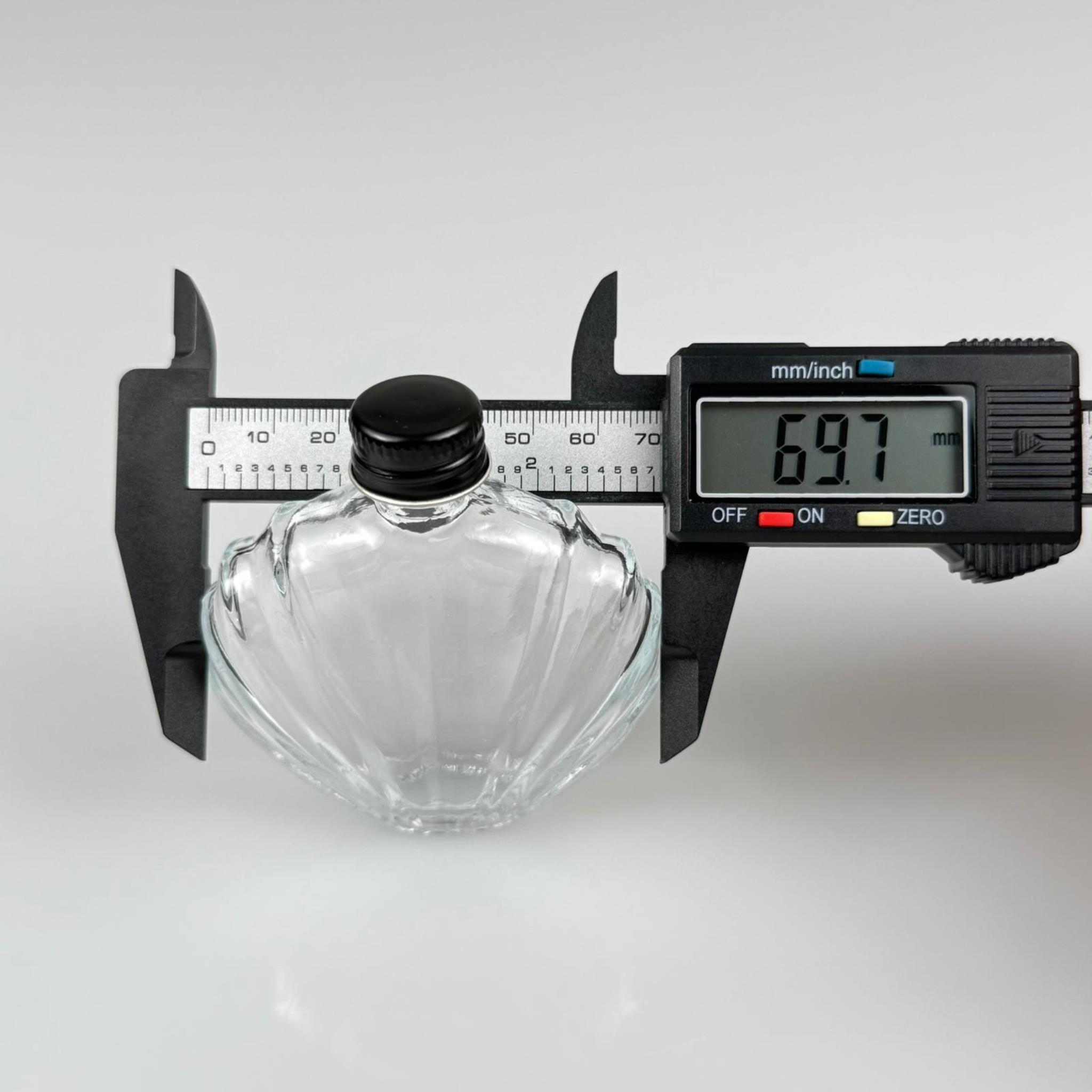 45 CC İSTİRİDYE MODEL CAM ŞİŞE - SİYAH METAL KAPAKLI KOLONYA TIPALI - 45 ML PRESTİJLİ ŞİŞE