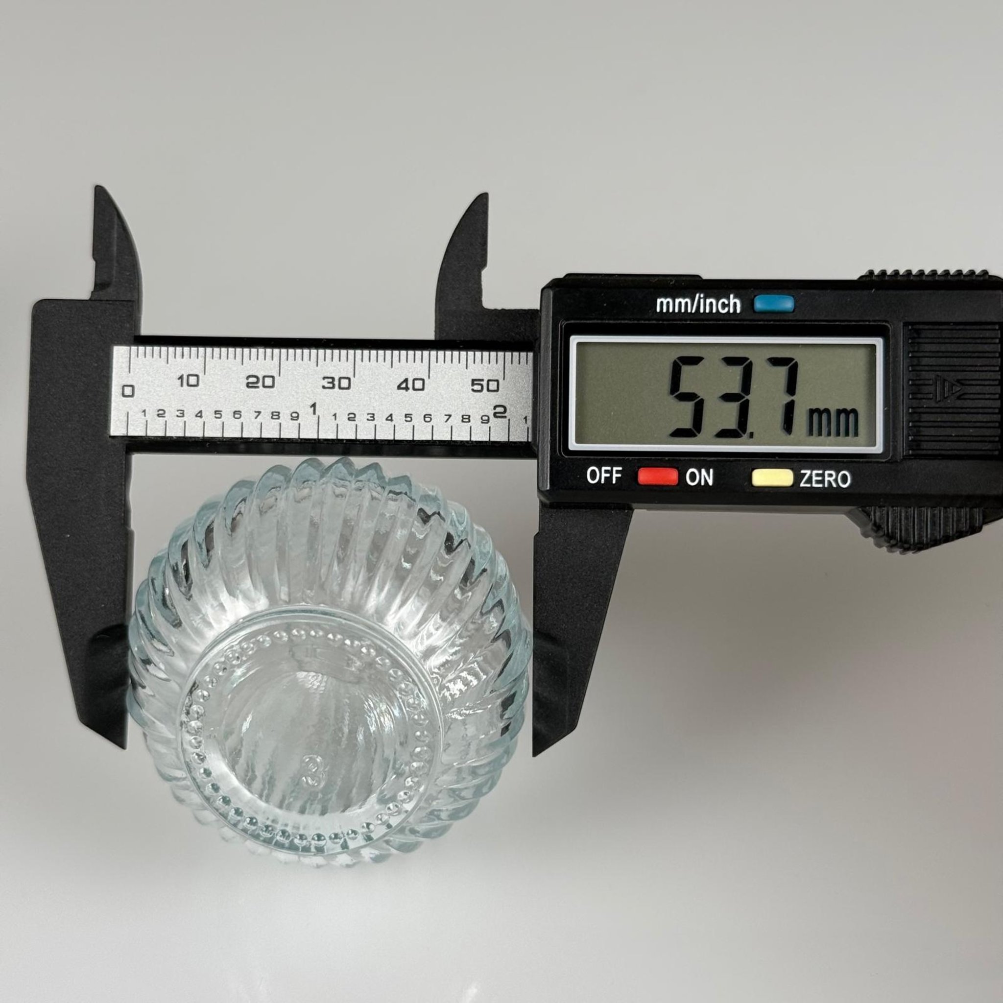 50 CC TOP ÇİZGİLİ CAM ŞİŞE + GÜMÜŞ ALÜMİNYUM METAL KAPAKLI TAKIM - 50 ML ŞEFFAF CAM ŞİŞE