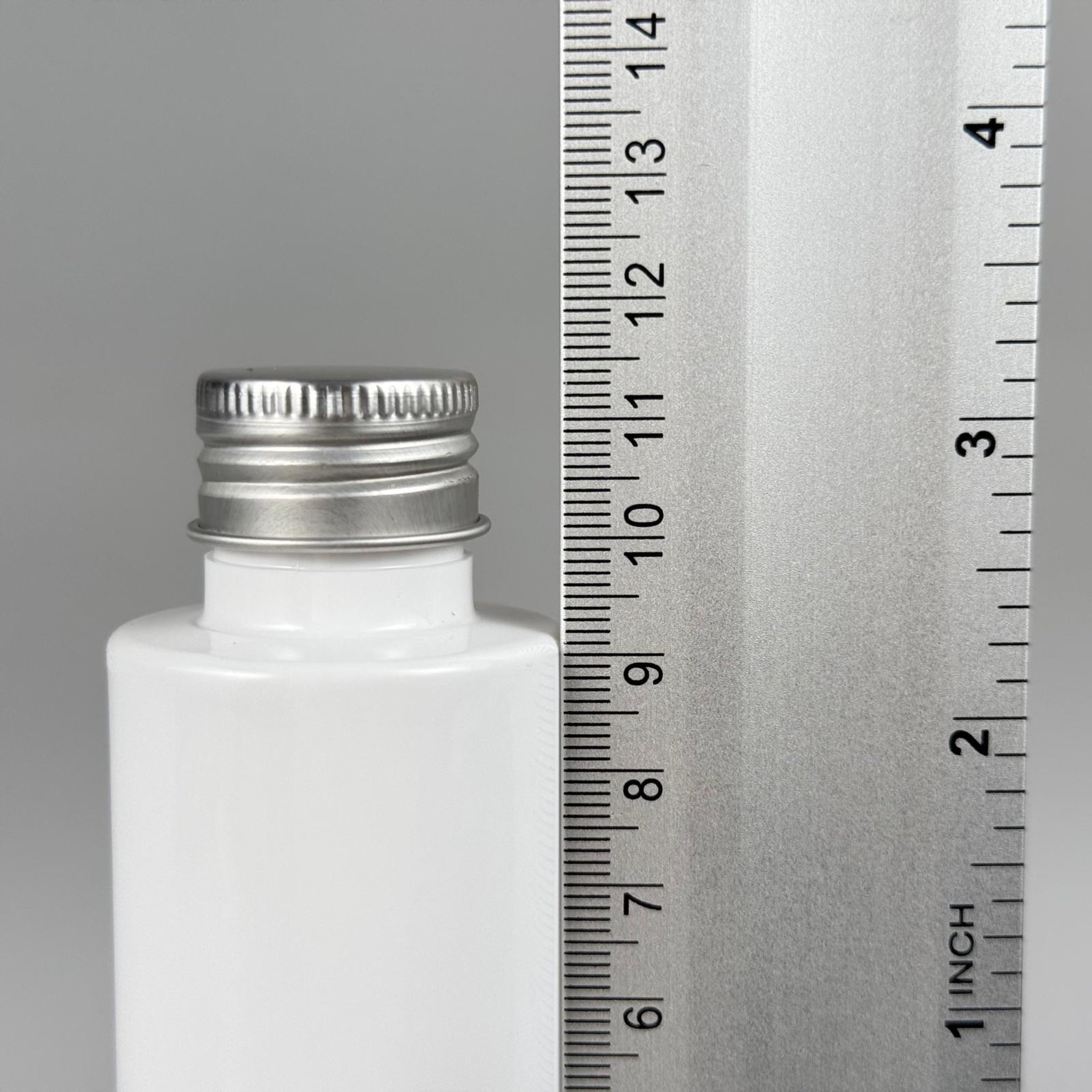 100 CC BEYAZ SİLİNDİR KESKİN KÜT MODEL SERT PET ŞİŞE ( 17 GR - 24 AĞIZ ) + KÖPÜK CONTALI GÜMÜŞ METAL ALÜMİNYUM KAPAK KOLONYA TIPALI TAKIM - 100 ML KAPAKLI BEYAZ PLASTİK ŞİŞELER