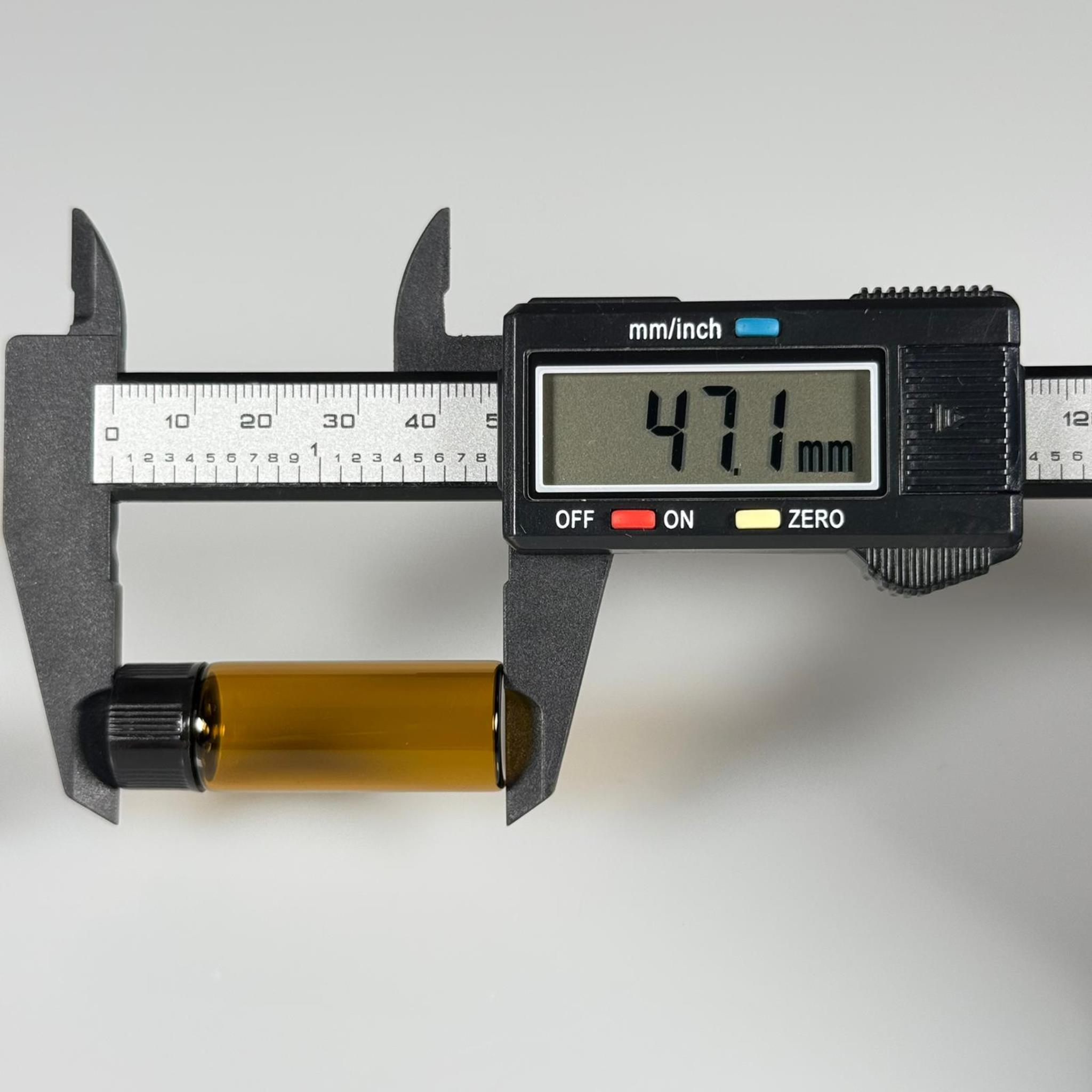 5 CC AMBER CAM ŞİŞE - SİYAH KAPAKLI - 5 ML KAPAKLI CAM ŞİŞE