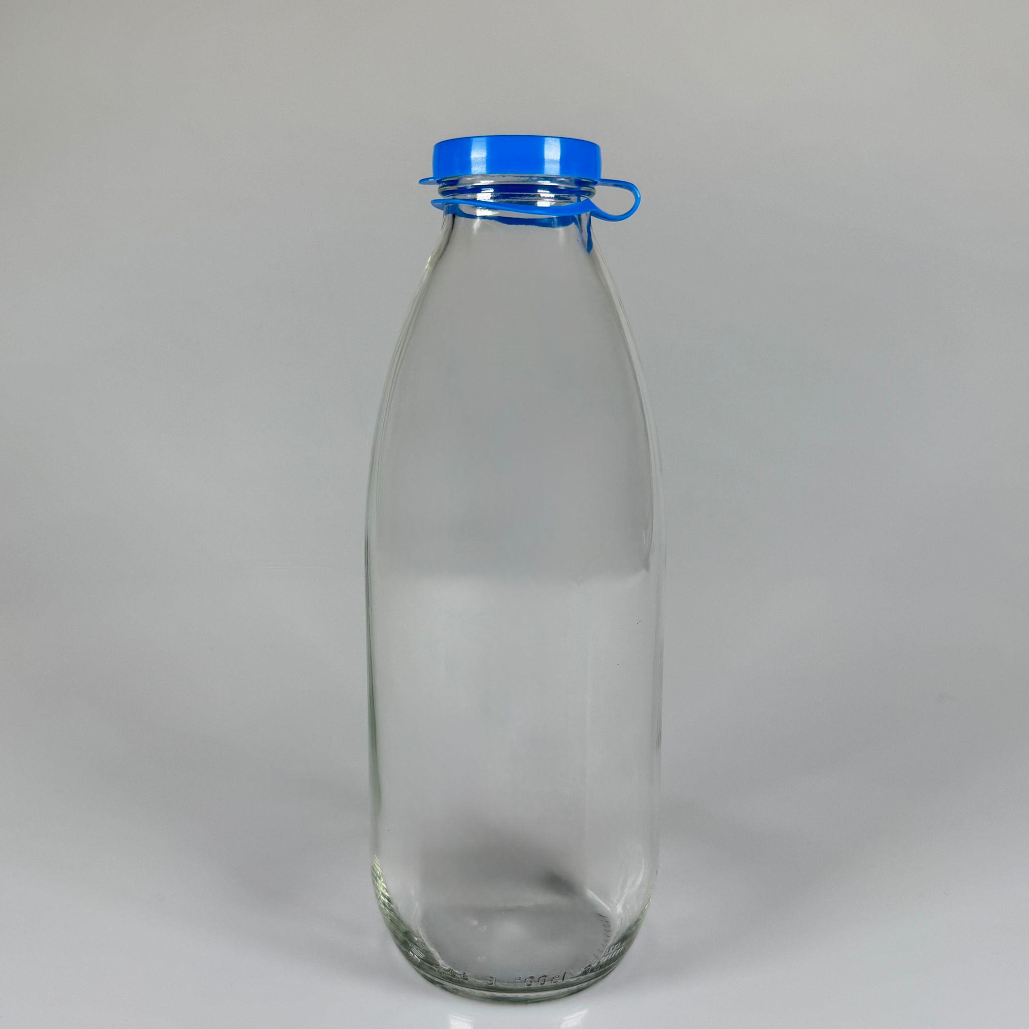 NOSTALJİ ESKİ TİP CAM AYRAN ŞİŞESİ - SÜT, LİMONATA, ŞIRA. ŞERBET. MEYVE SUYU, EV YAPIMI MEŞRUBAT, SMOOTHIE, KOKTEYL VB KAFETERYA, RESTORAN, EV KULLANIMI VB İÇİN - MAVİ GEÇME KAPAKLI 1000 CC BOŞ CAM ŞİŞELERİ