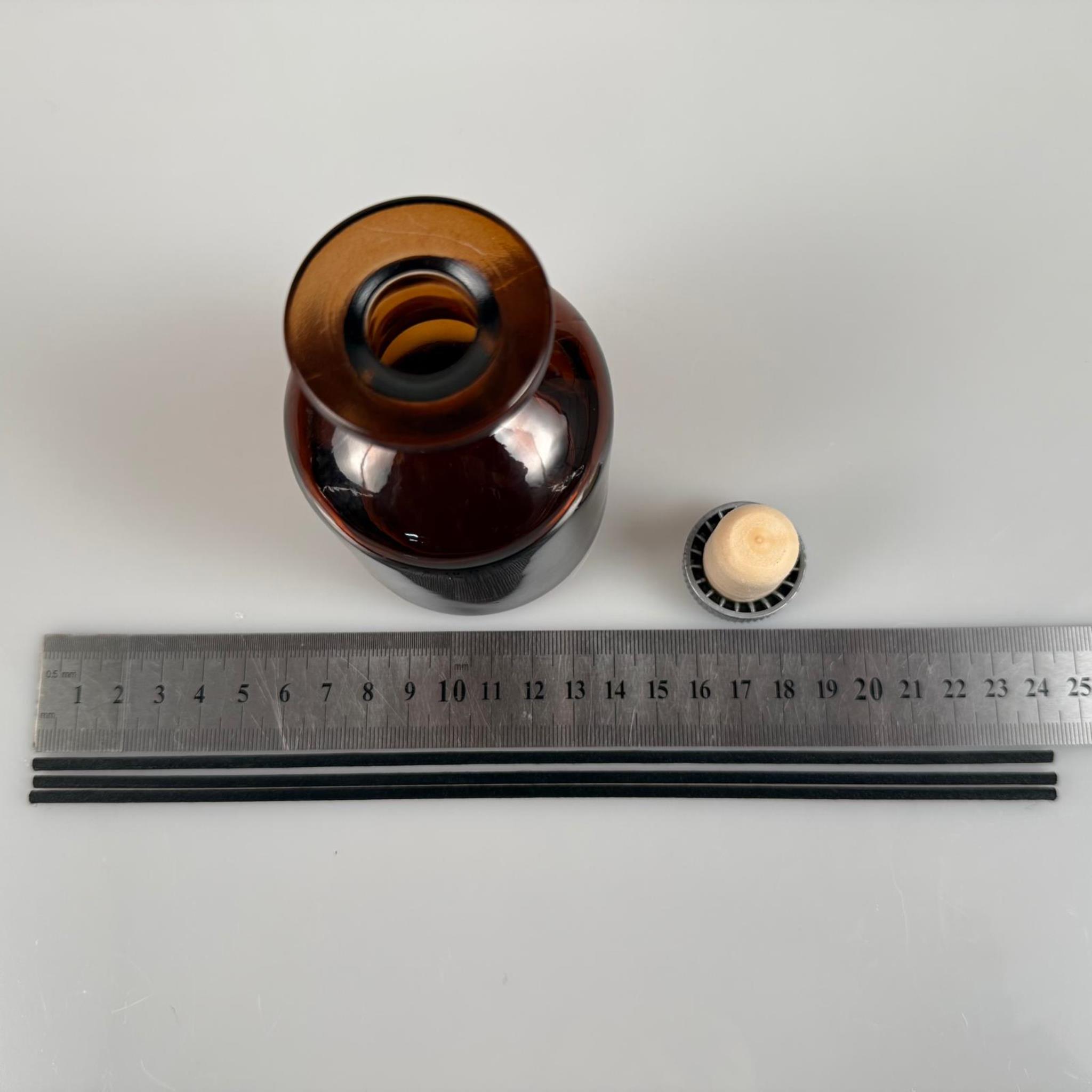 150 CC AMBER CAM BAMBU SİLİNDİR ODA KOKUSU ŞİŞESİ - 150 ML DİFFUSER CAM ŞİŞE + GRİ MANTAR TIPA + 3 ADET 24 CM FİBER BAMBU ÇUBUK