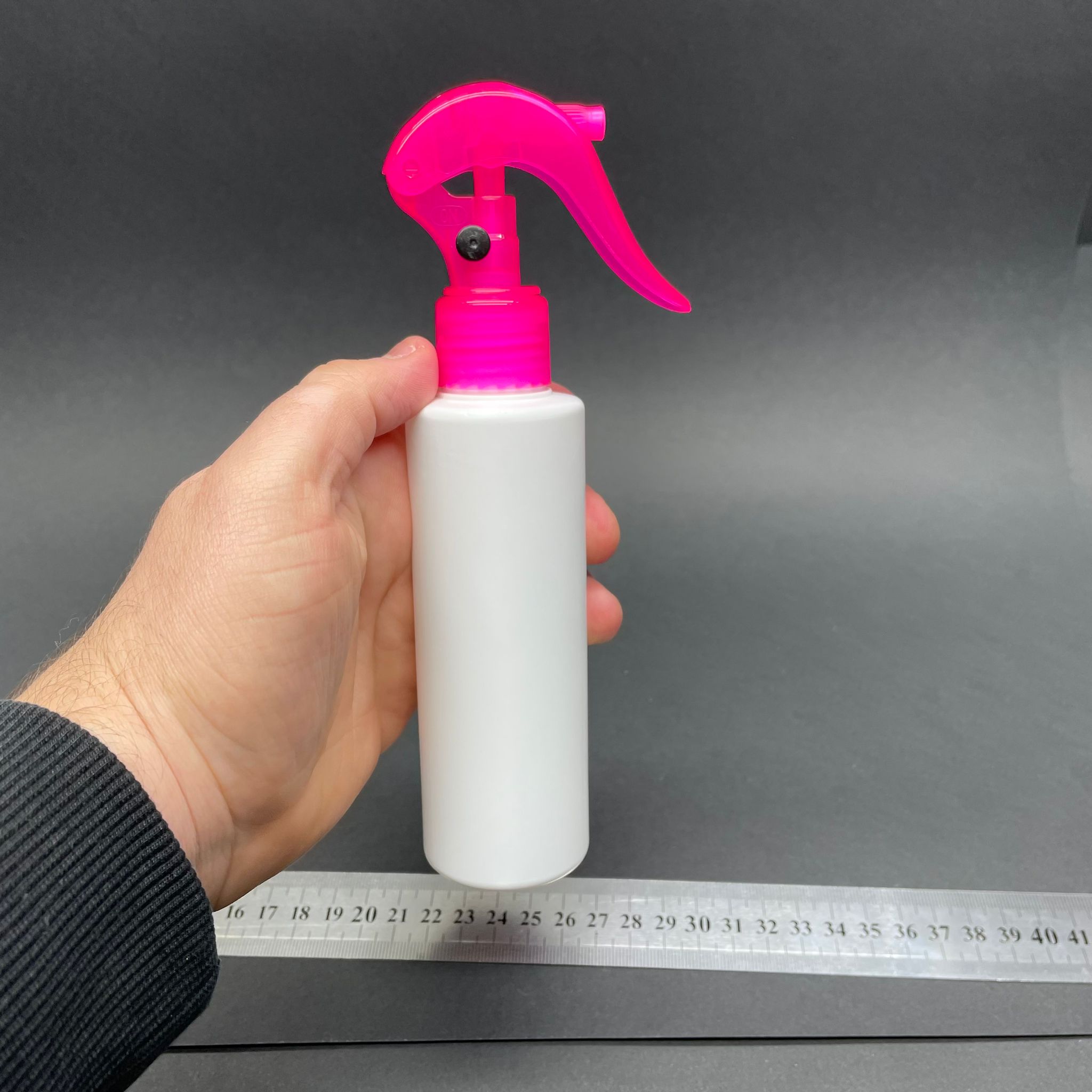 150 CC BEYAZ POLİETİLEN ŞİŞE - PEMBE TRİGER SPREYLİ - 150 ML DUMAN PÜSKÜRTEN PLASTİK ODA PARFÜMÜ ŞİŞESİ - GÜL SUYU ŞİŞESİ
