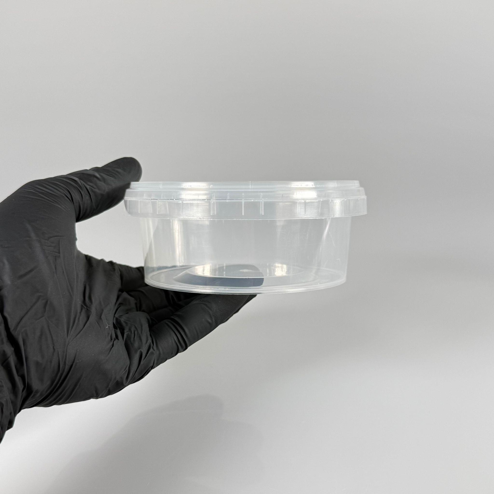 300 CC PLASTİK KOVA - ŞEFFAF - 300 ML GIDAYA UYGUN SIZDIRMAZ KİLİTLİ KAPAKLI KOVA - KURABİYE KABI, BÖĞÜRTLEN AHUDUDU AMBALAJI, PETEK KOVAN BAL KUTUSU, HURMA KOVASI VB ALANLARDA KULLANILABİLİR.