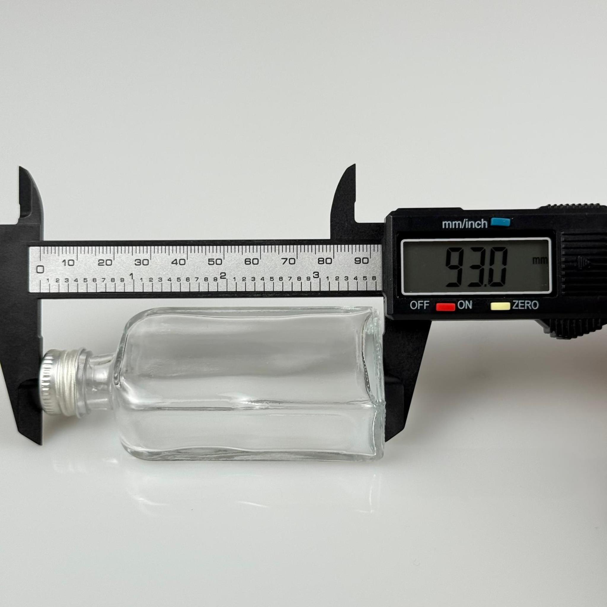 40 CC YASSI DİKDÖRTGEN CAM ŞİŞE - GÜMÜŞ METAL KAPAKLI - 40 ML PRESTİJLİ ŞİŞE