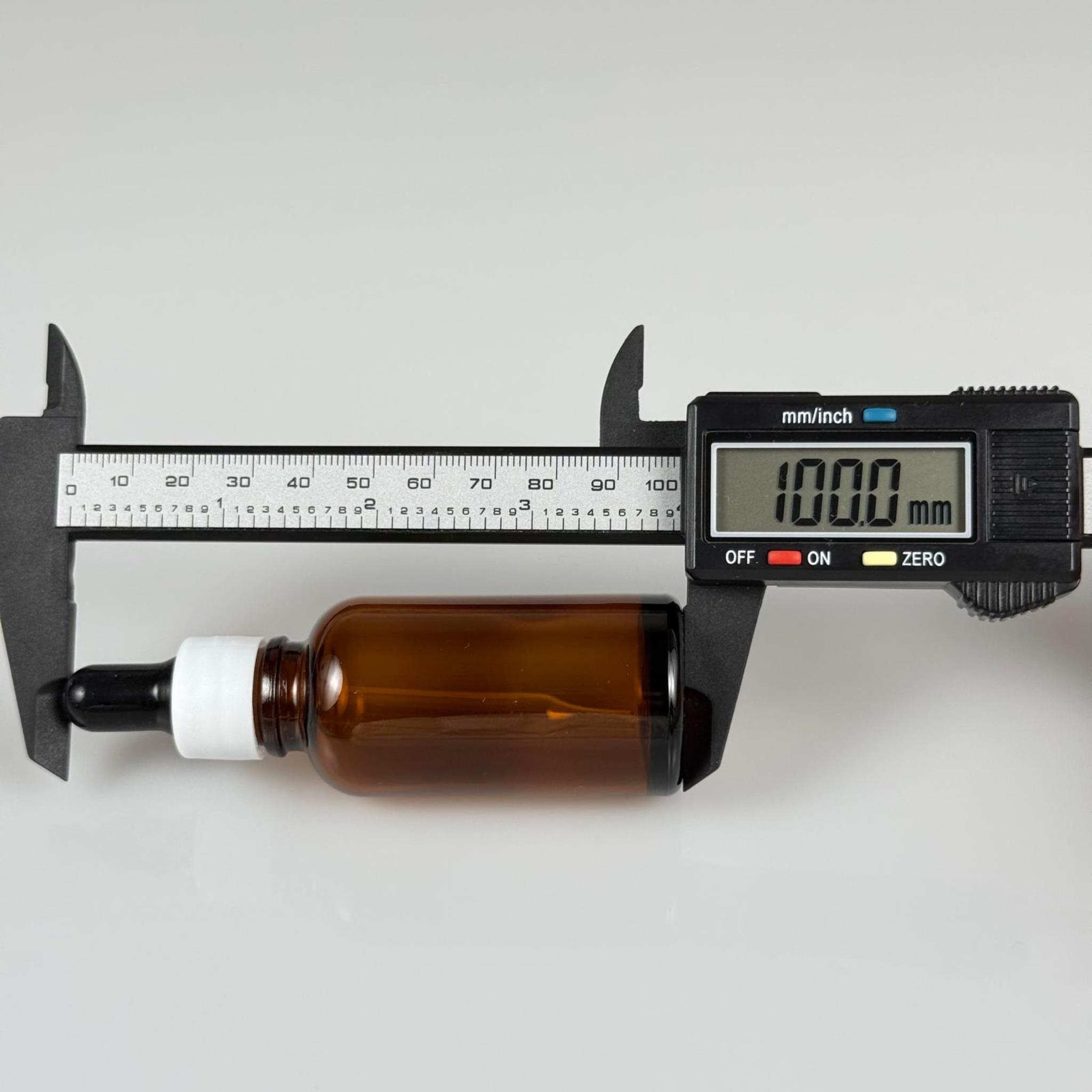 30 CC AMBER İNCE UÇLU CAM DAMLALIKLI ŞİŞE - SİYAH EMZİK + BEYAZ DÜZ KAPAK + CAM PİPET TAKIM - 30 ML KAHVERENGİ DAMLALIKLI ŞİŞE SETİ