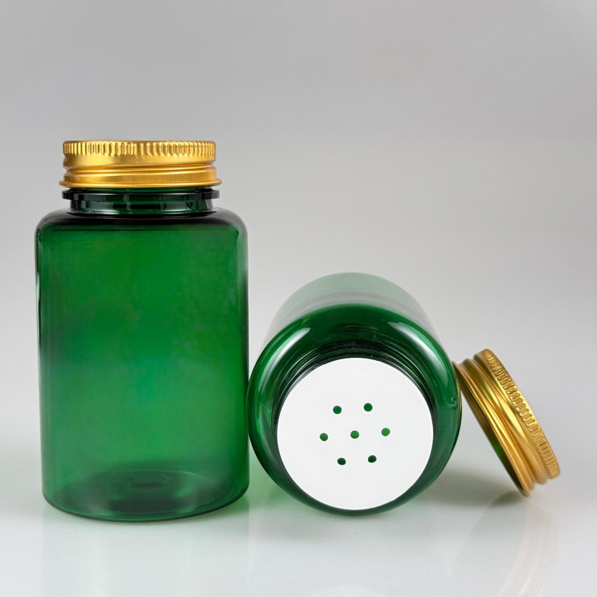 150 CC YEŞİL PET PUDRA ŞİŞESİ + KÖPÜK CONTALI GOLD METAL KAPAKLI + PUDRA TIPALI TAKIM - 150 ML PUDRA KUTUSU, EKO TUZLUK
